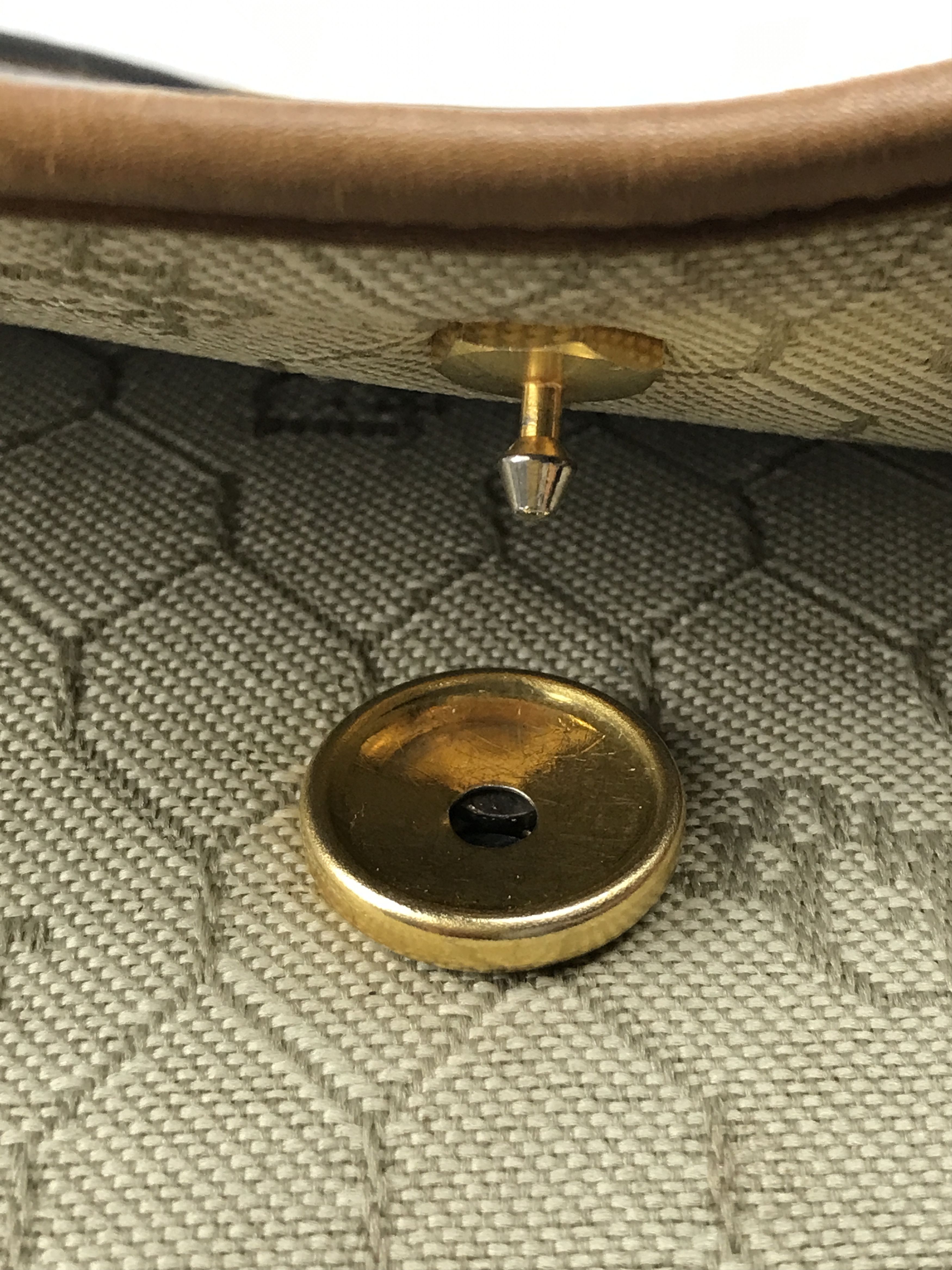 Christian Dior Monsieur × Vintage Vintage Christian Dior Honeycomb Handbag Size ONE SIZE - 9 Thumbnail