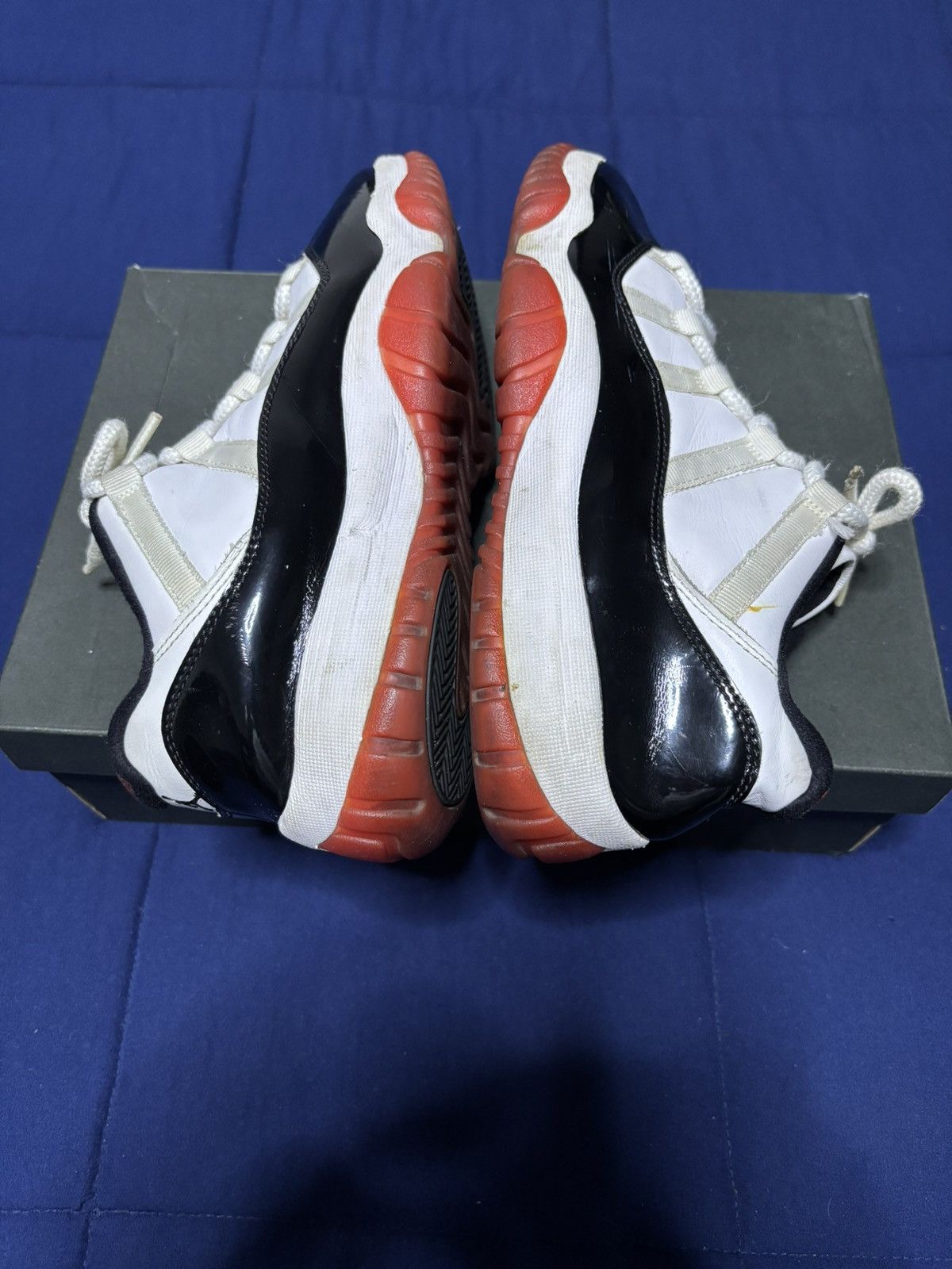 Jordan Brand Jordan 11 Retro Low Concord Bred 2020 Size 10 Size US 10 / EU 43 - 2 Thumbnail