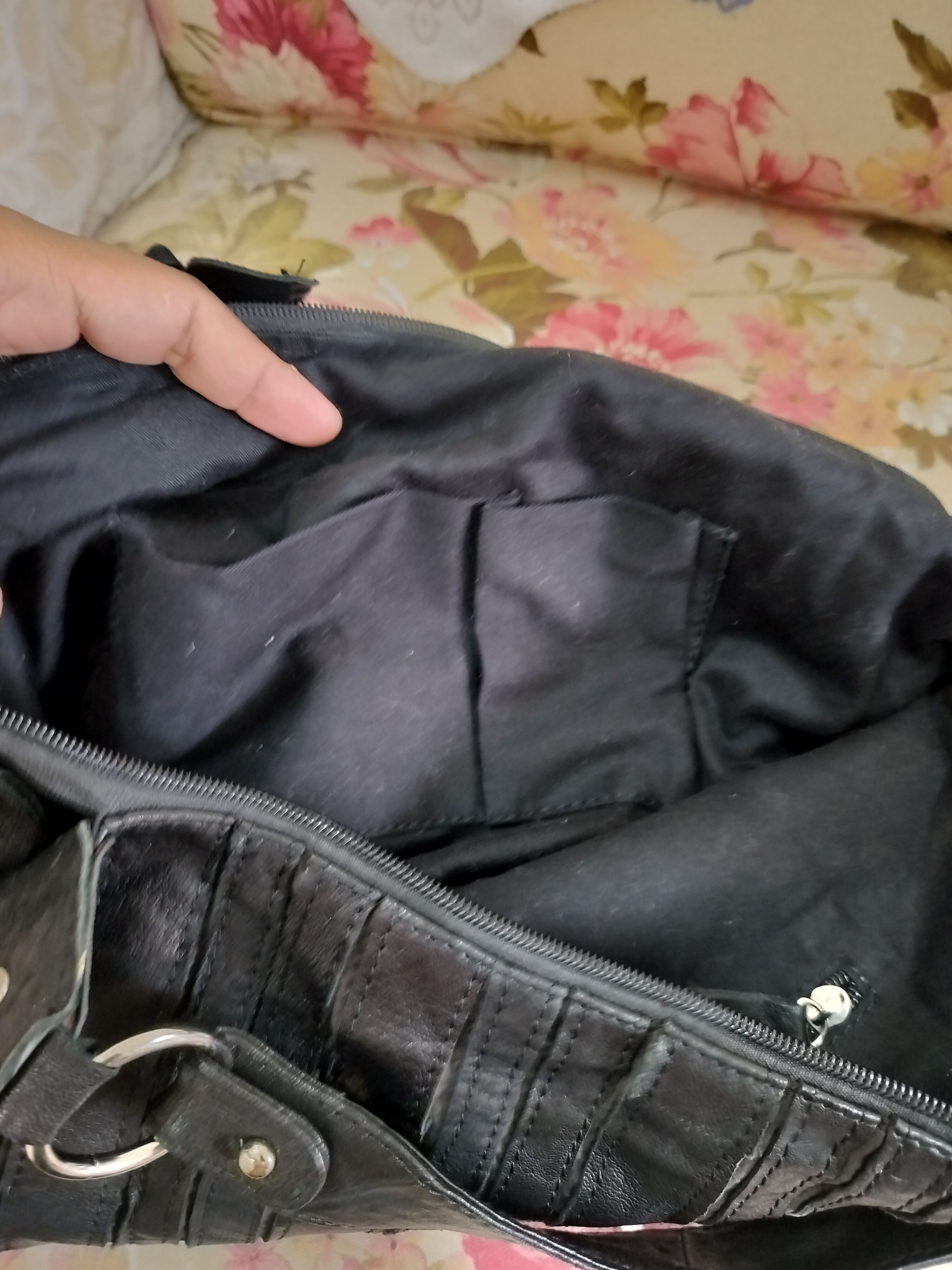 Leather Black Tiered Ruffle leather bag like Miu Miu CDG Size ONE SIZE - 8 Thumbnail
