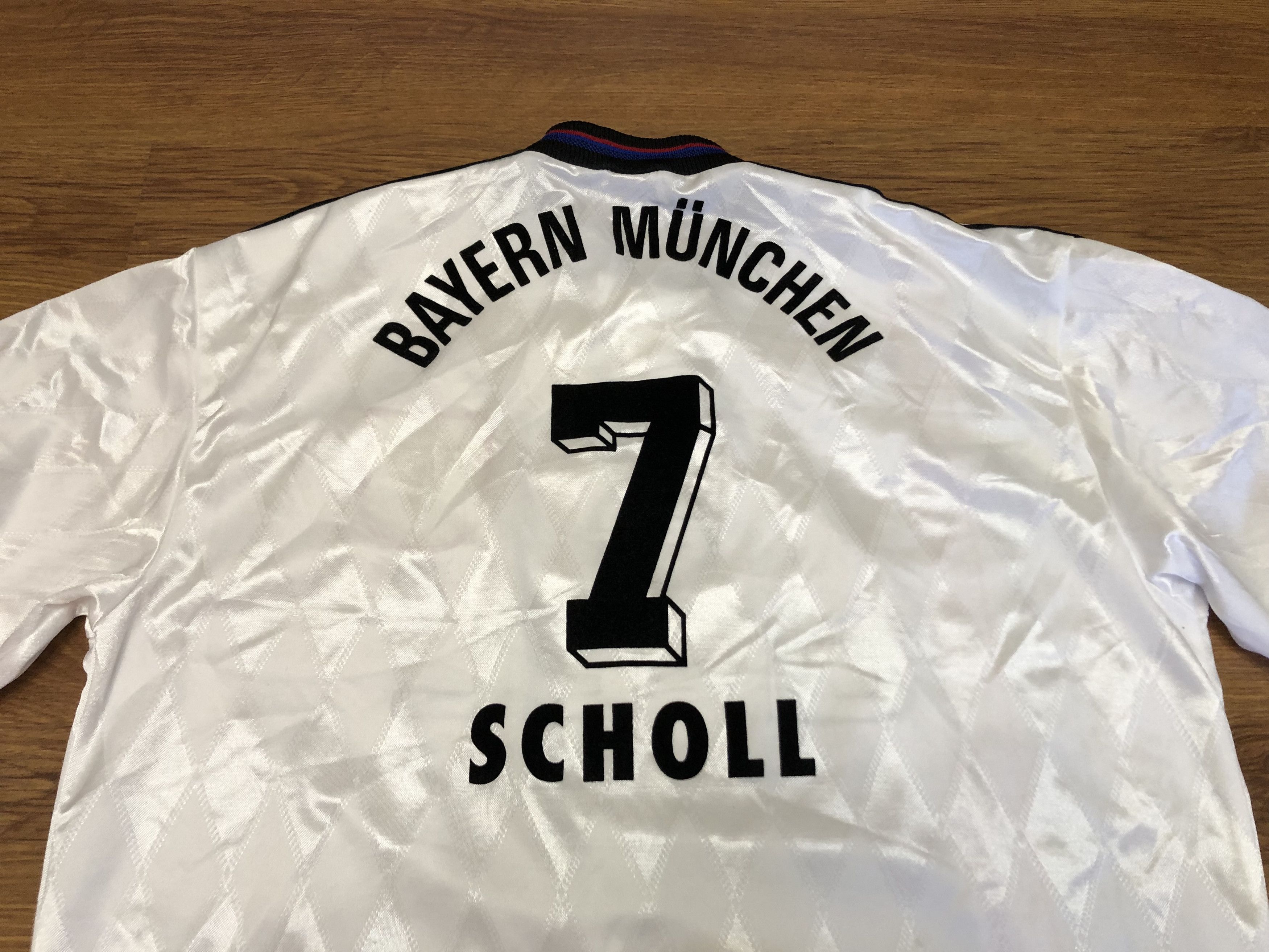 Adidas Bayern Munich Away Football Shirt 1996-1998 Size XL#7 Scholl Size US XL / EU 56 / 4 - 13 Thumbnail