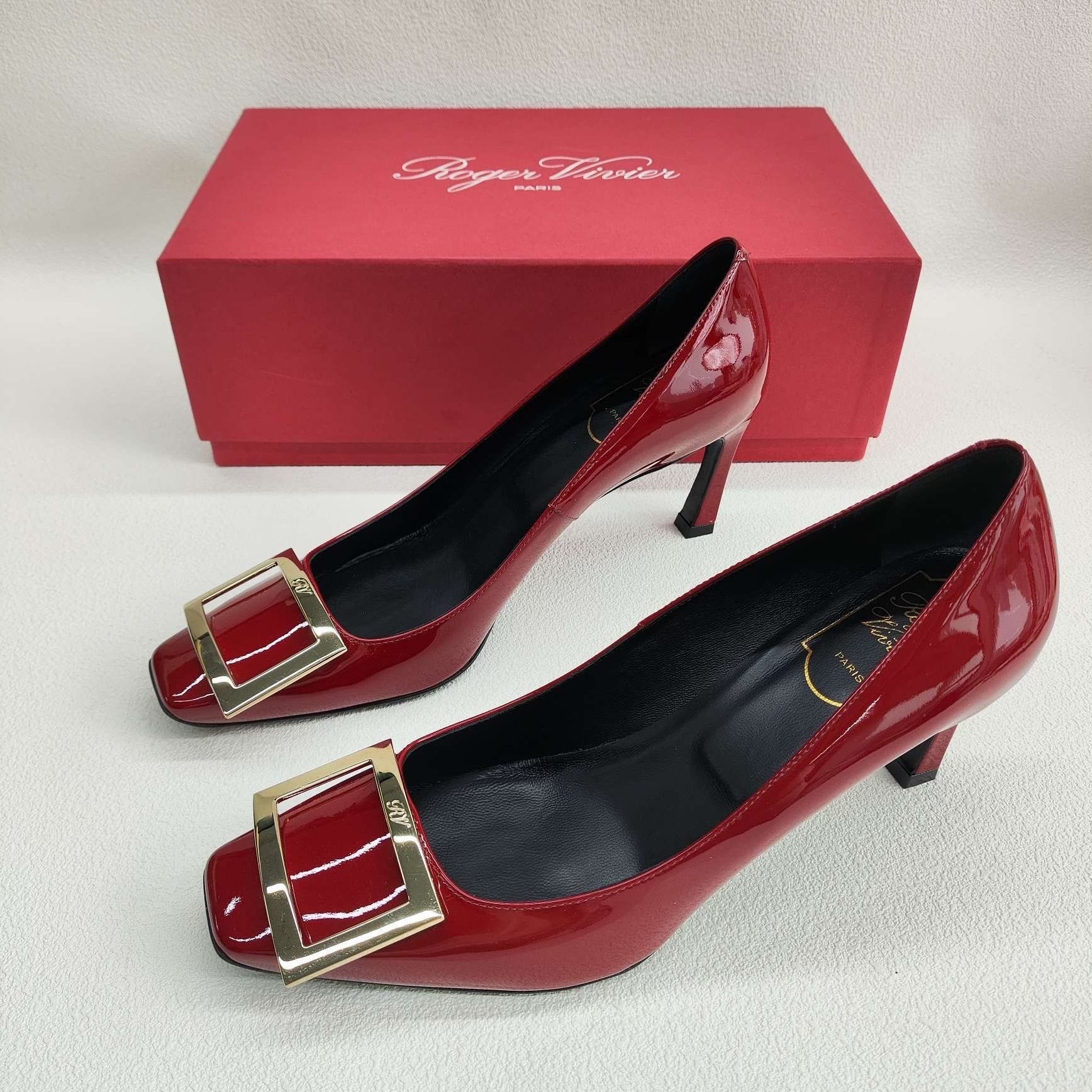 Roger Vivier Roger Vivier Retro Red Lowtop Sneakers us_7-5 Women Size US 7.5 / IT 37.5 - 1 Thumbnail