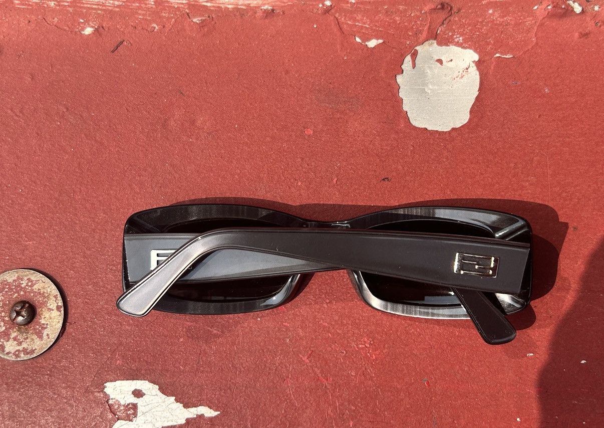 Fendi × Vintage VINTAGE FENDI SL 7628 49 RECTANGULAR SUNGLASSES Size ONE SIZE - 2 Thumbnail