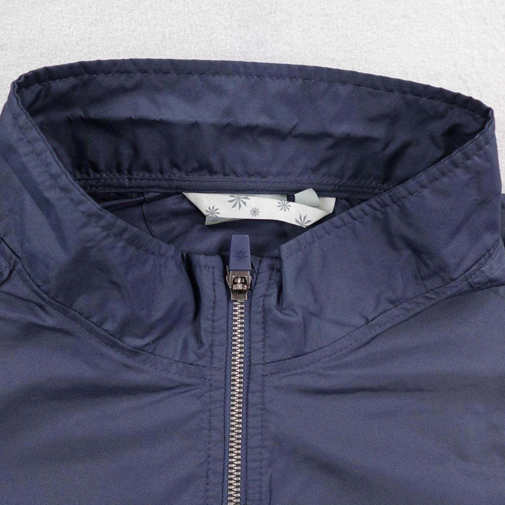 Athleta Athleta Jacket Womens XL Blue Windbreaker Full Zip Reflective Running Track Coat Size XL / US 12-14 / IT 48-50 - 2 Thumbnail