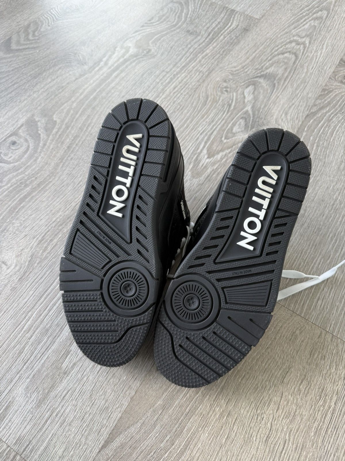 Louis Vuitton Louis Vuitton “LV Trainer Sneaker” Black Size US 7.5 / EU 40-41 - 4 Thumbnail