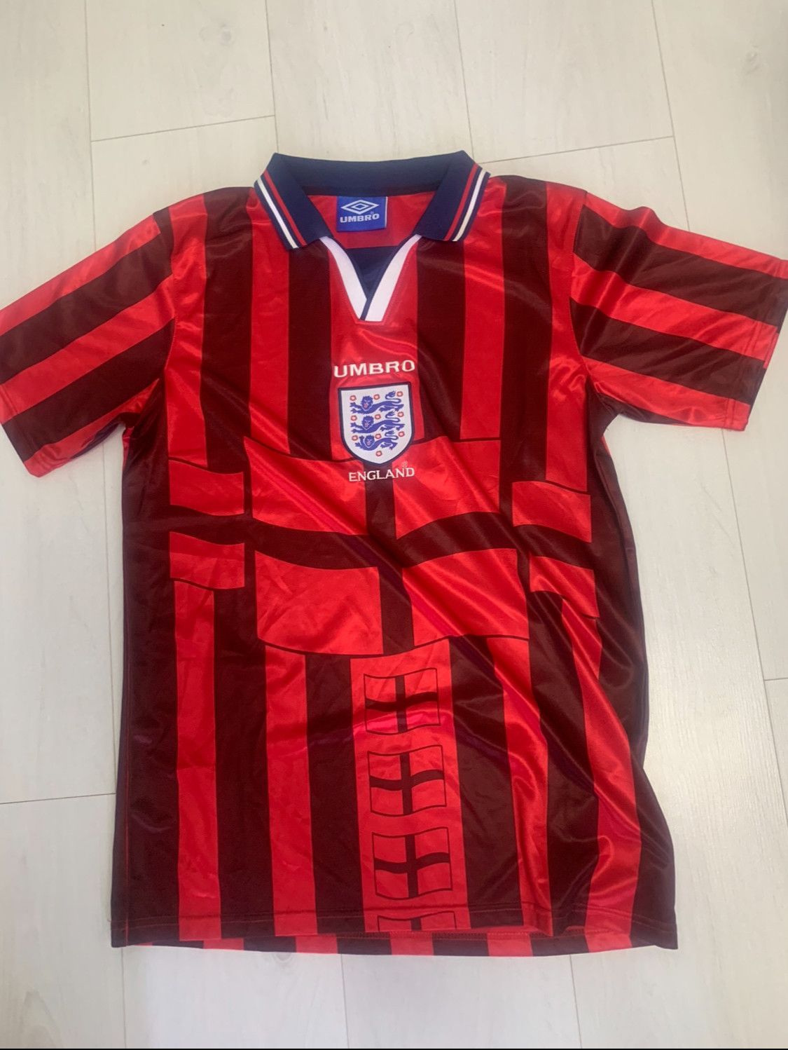 Umbro Umbro England 1997 Size US L / EU 52-54 / 3 - 1 Thumbnail