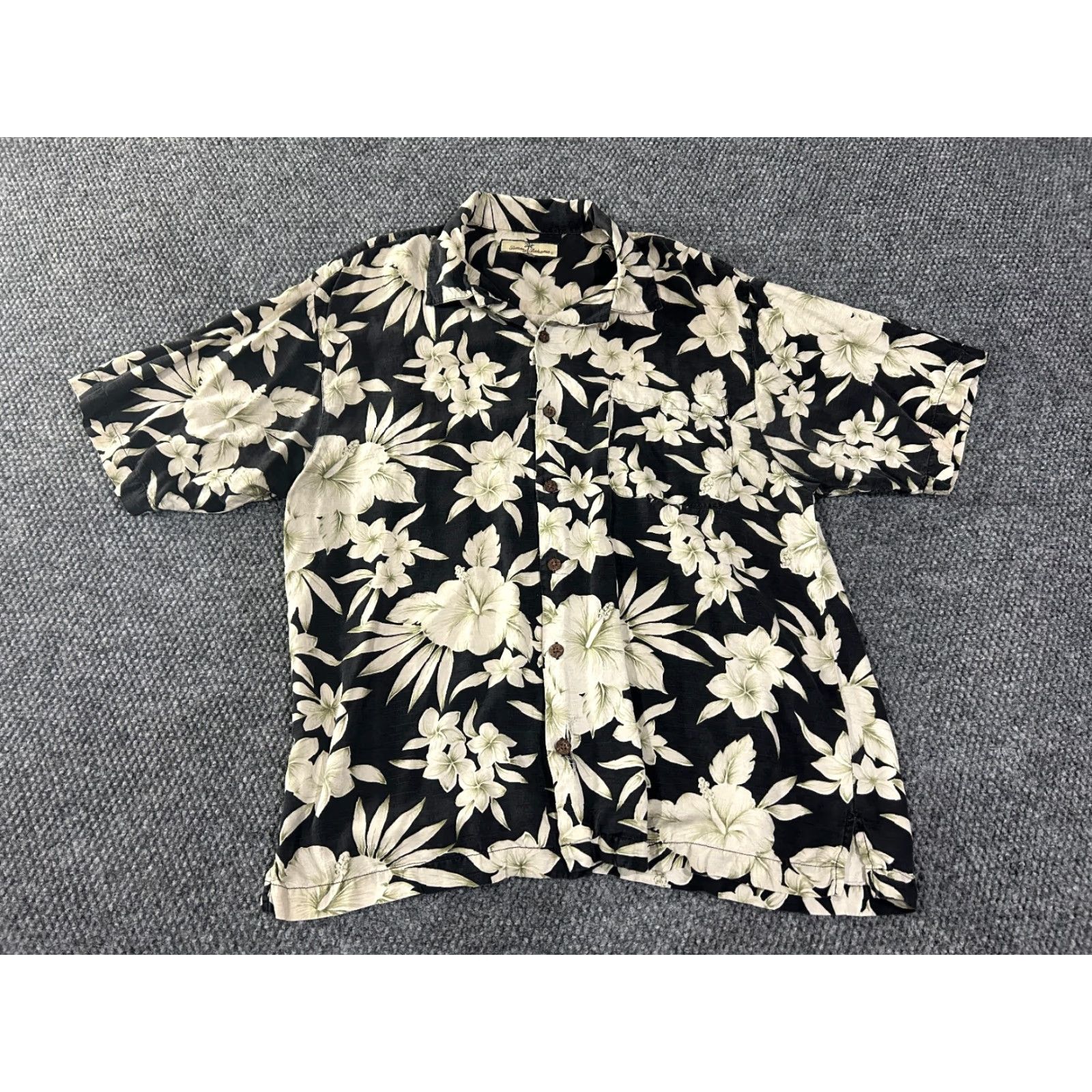 Tommy Bahama Tommy Bahama Hawaiian Shirt Mens Medium Black Cream Floral Silk Camp Vacation Button-Up Short Sleeve, M, Black, Floral, Silk, Tom… Size US M / EU 48-50 / 2 - 2 Thumbnail