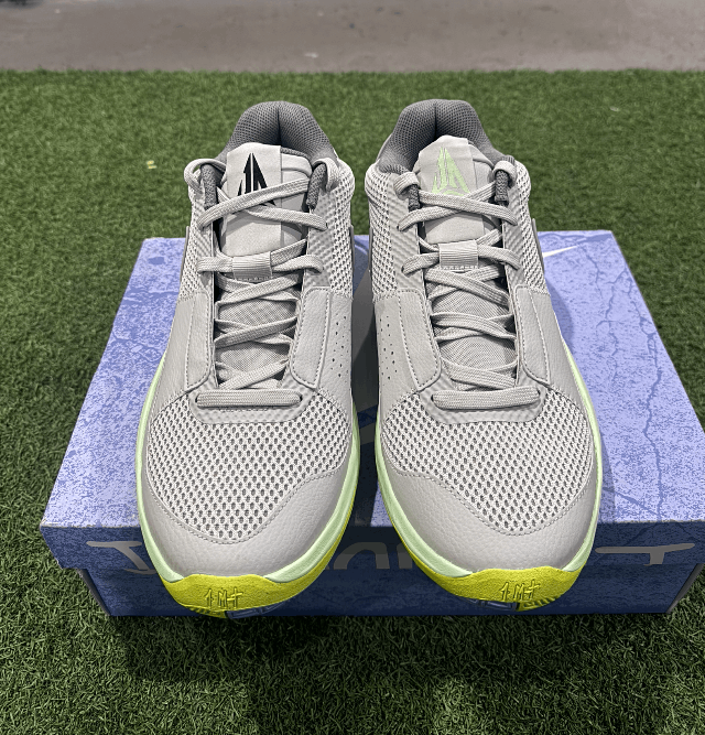 Nike Nike Ja Morant 1 Light Silver Granite, Size 10.5 Size US 10.5 / EU 43-44 - 2 Thumbnail