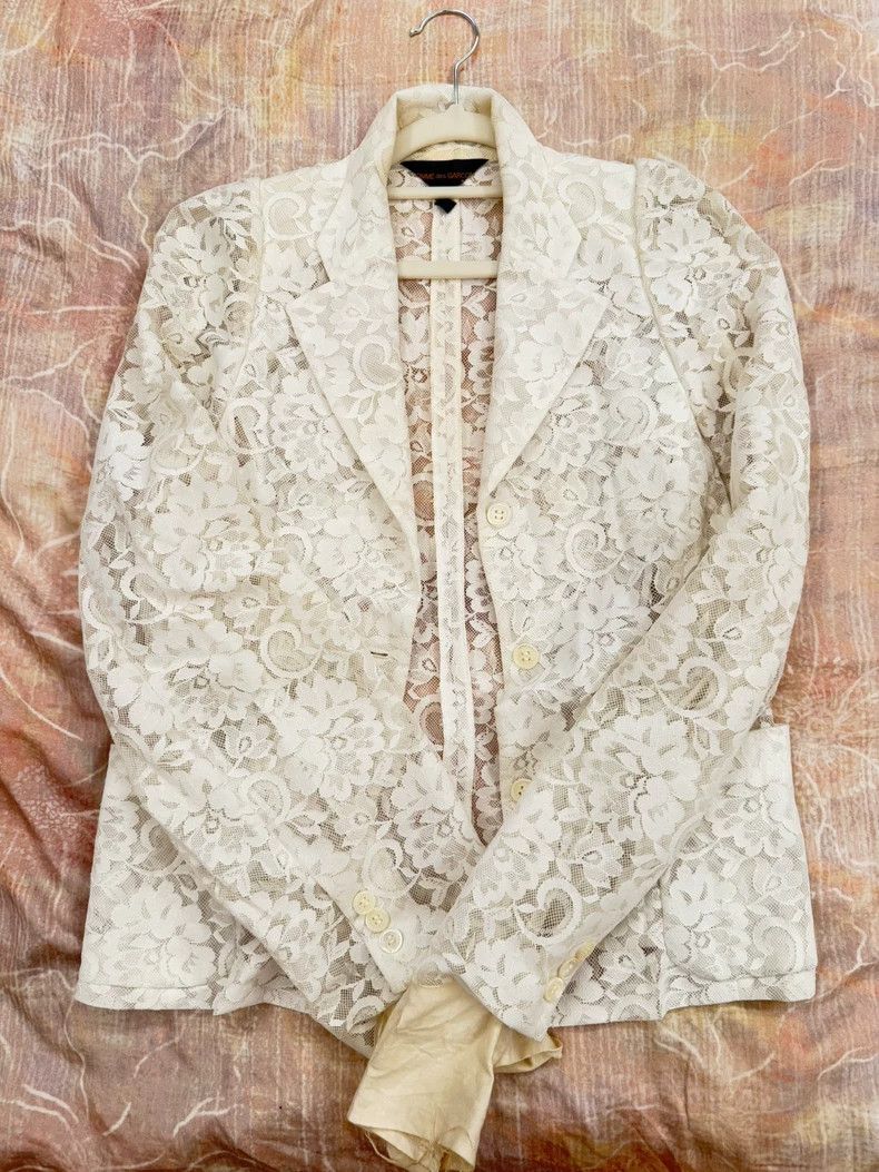 Comme des Garcons Comme des Garcons A white lace coat/jacket Size M / US 6-8 / IT 42-44 - 1 Thumbnail