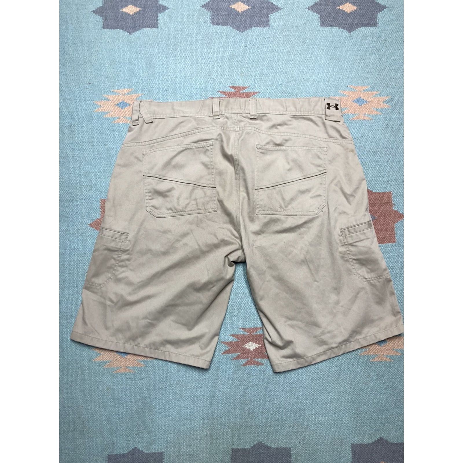 Under Armour Under armour Shorts Cotton Polyester Flat Front Carpenter Golf Casual Mens 40 Beige Chino Flat Front 11.5” Inseam 13” Leg Opening Mens Size US 40 / EU 56 - 6 Thumbnail