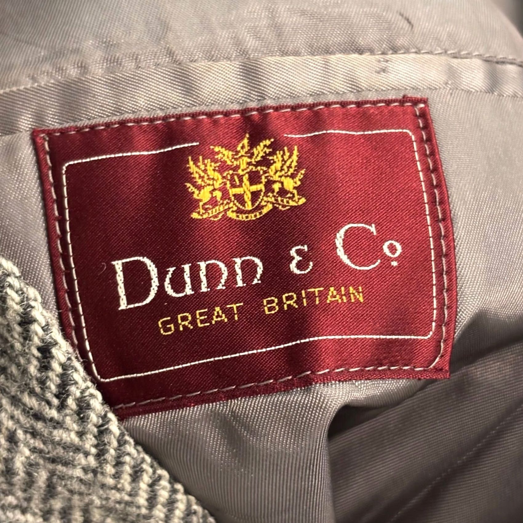 CO VINTAGE Dunn & Co Harris Tweed Blazer Grey Herringbone Wool Sport Coat Jacket 44R Mens Size 44R - 2 Thumbnail