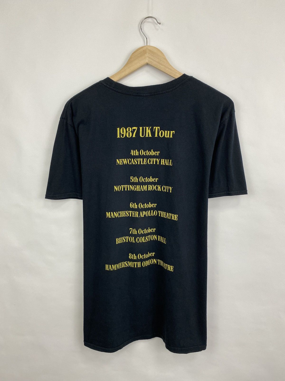 Guns N' Roses 🇺🇸 ☠️ Vintage Guns N Roses Rock T-Shirt Rare Retro Hype Y2K Size US M / EU 48-50 / 2 - 7 Thumbnail
