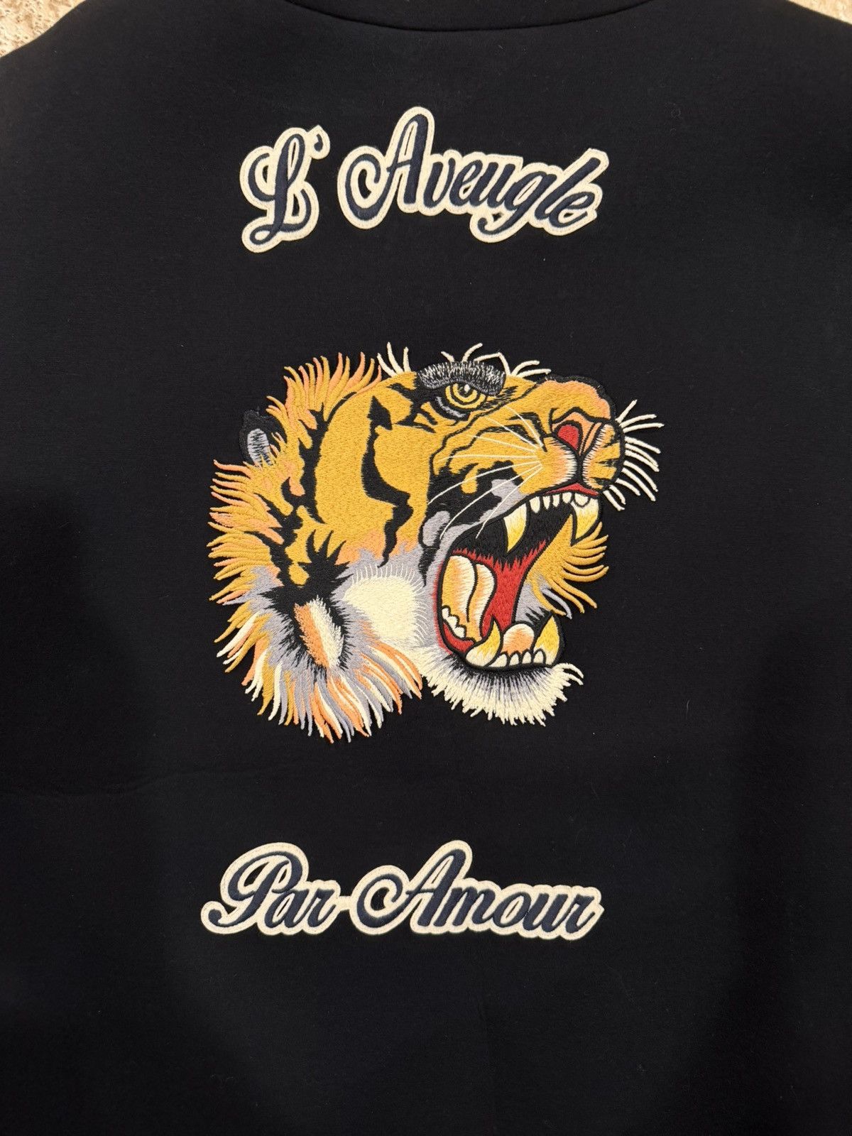 Gucci Gucci 2016 Snoopy Peanut / Tiger Embroidery Black Sweatshirt Size US XL / EU 56 / 4 - 12 Thumbnail