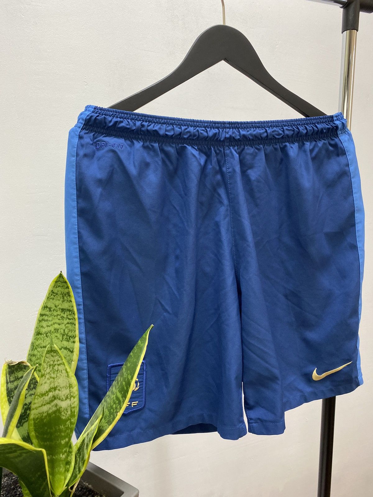 Adidas × Vintage France 2011 2012 Nike National Team Football Soccer Shorts Size US 36 / EU 52 - 3 Thumbnail