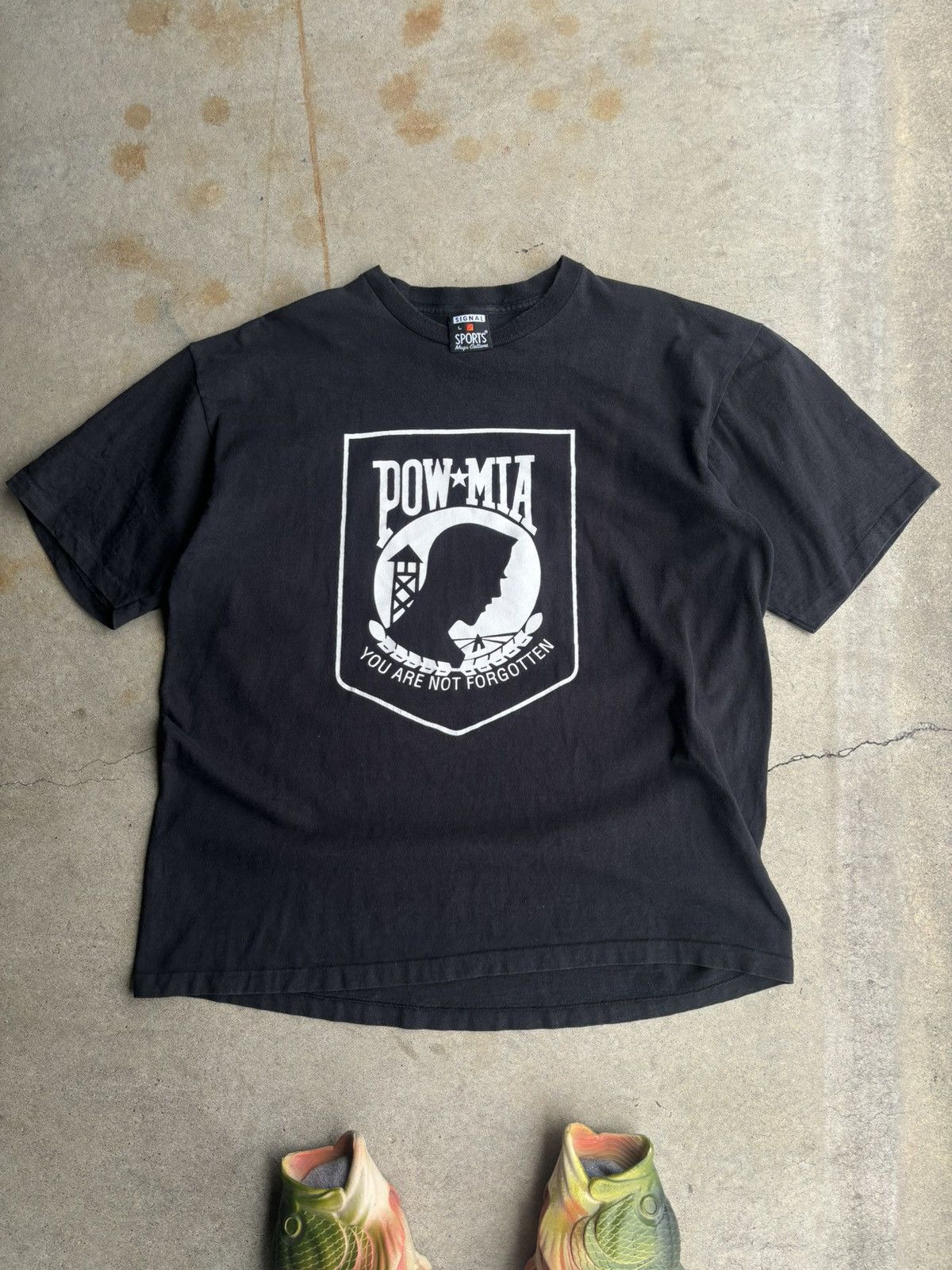 Vintage Crazy Faded Pow Mia Archival Boxy Vietnam War Faded Tee Size US L / EU 52-54 / 3 - 1 Thumbnail