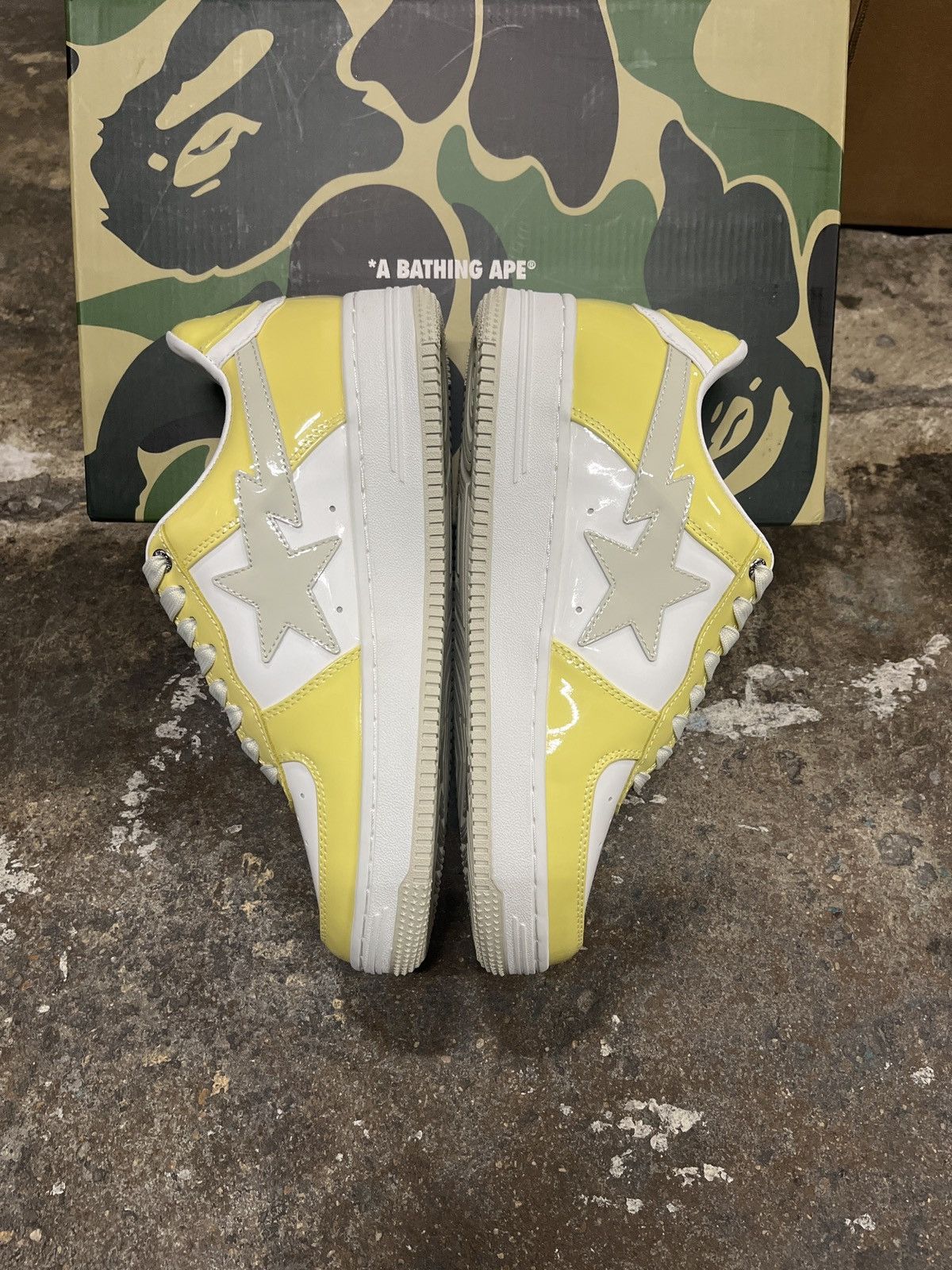 Bape × SSENSE Yellow Patent Bape Sta Size 7 Bapesta Size US 7 / EU 40 - 3 Thumbnail