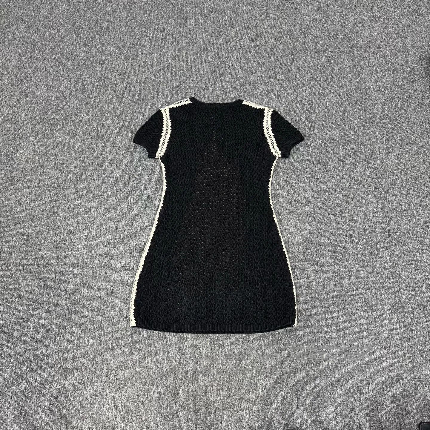 Chanel Chanel Black and white color combination A tailored knitte Size M / US 6-8 / IT 42-44 - 3 Thumbnail