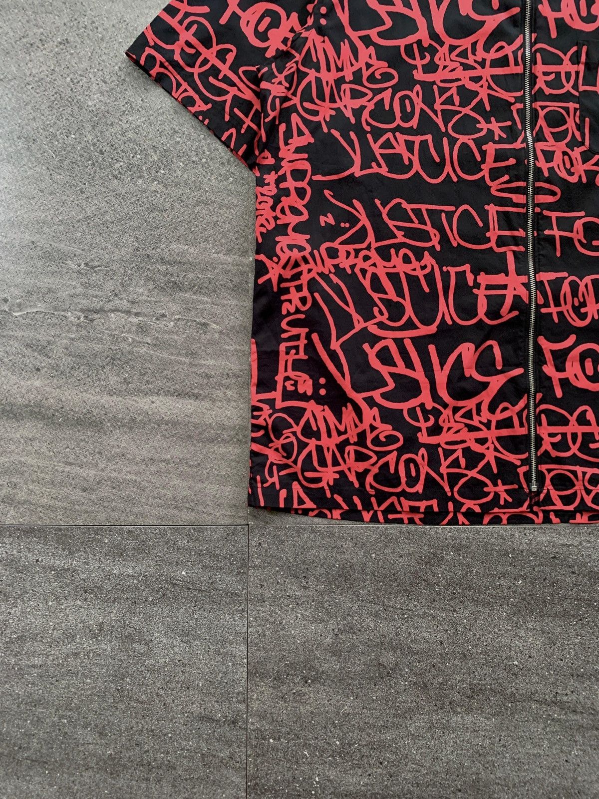Supreme FREE TAX! Comme des Garcons Collabs Graffiti Zip Shirt Size US XL / EU 56 / 4 - 4 Thumbnail