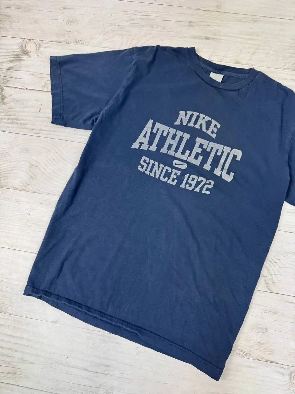 Nike Vintage Nike Athletic Big Logo 00s T Shirt Size US L / EU 52-54 / 3 - 3 Thumbnail