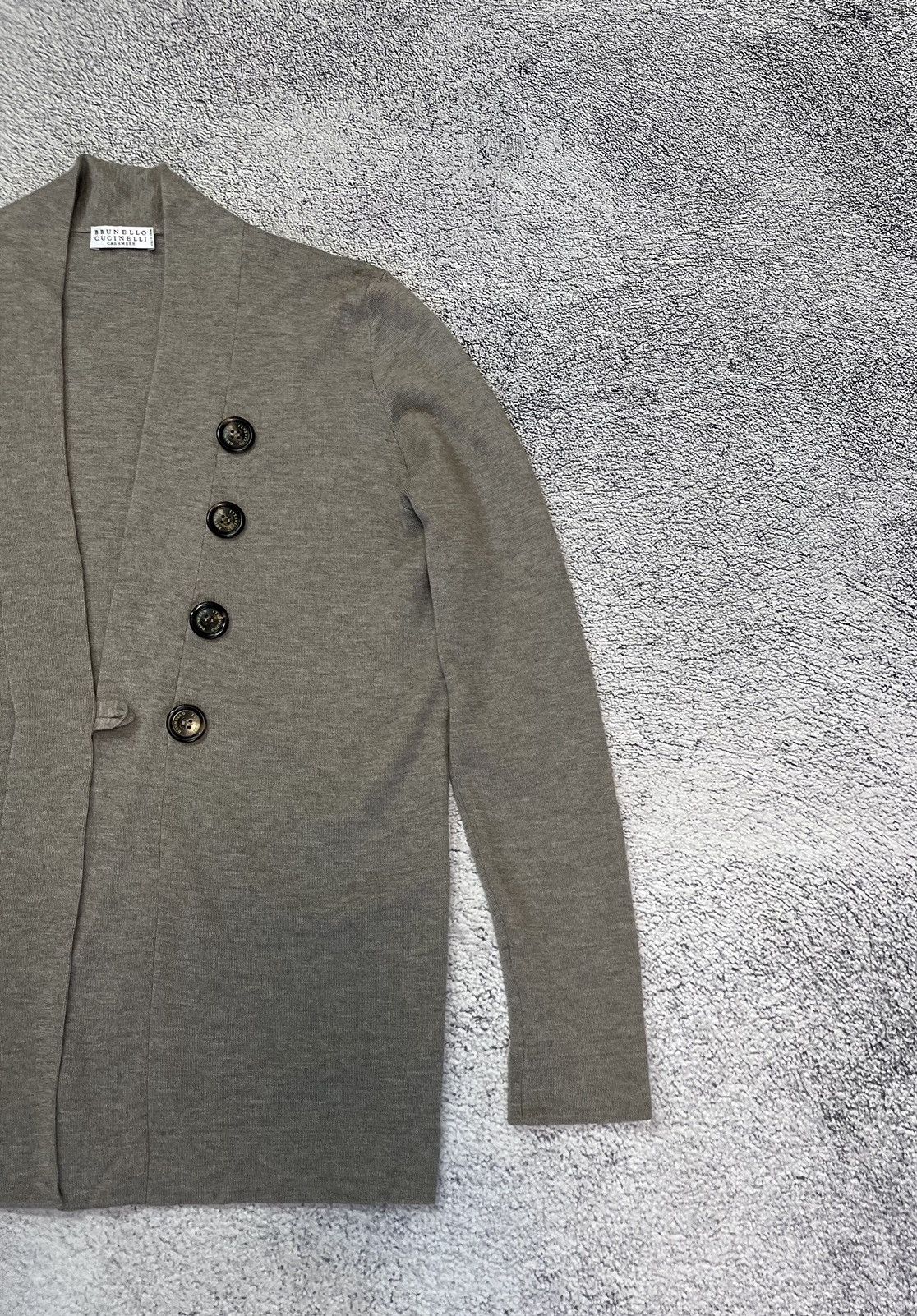 Brunello Cucinelli Brunello Cucinelli Beige Cardigan Cashmere Silk M/L Italy Size L / US 10 / IT 46 - 14 Thumbnail