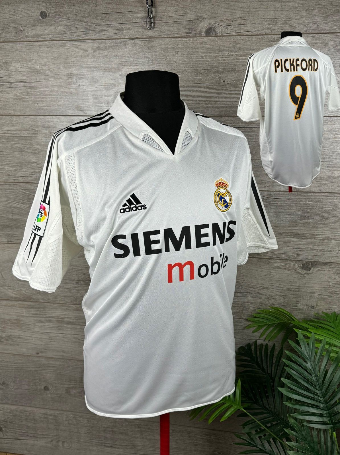 ADIDAS REAL MADRID SOCCER JERSEY VINTAGE 2004 #9 PICKFORD