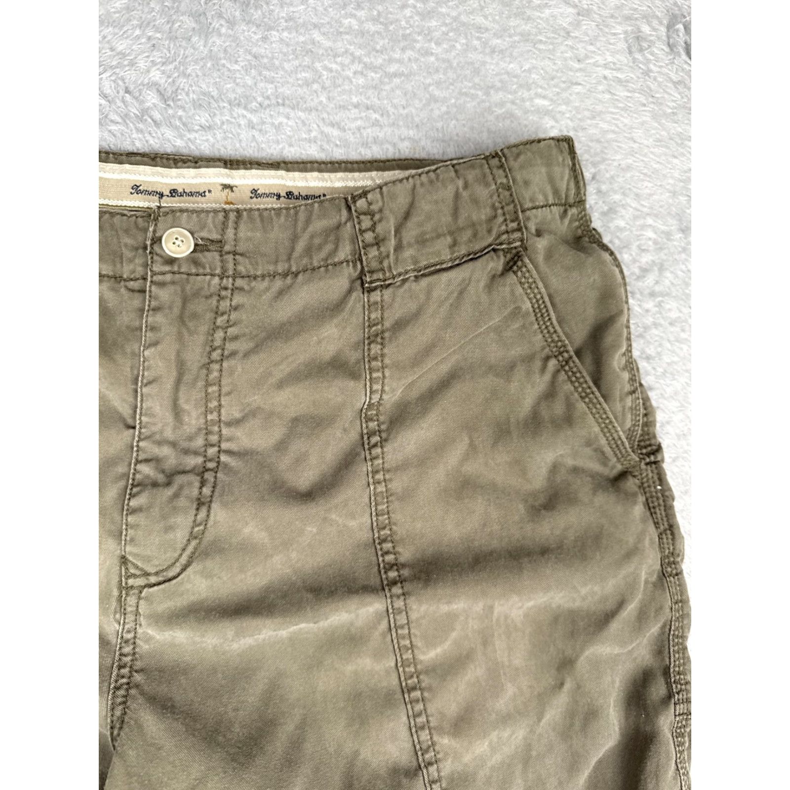 Tommy Bahama VINTAGE? No. Tommy Bahama Shorts Men 38 Olive Green Relax Cotton Blend Utility Pockets Casual Size US 38 / EU 54 - 5 Thumbnail