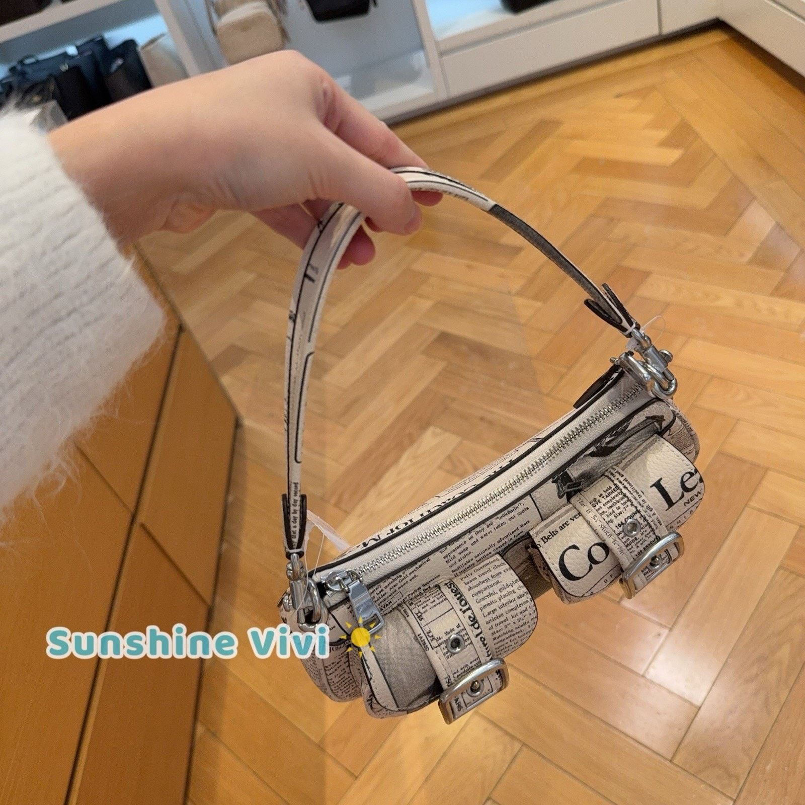 Coach NWT Coach Ashton Shoulder Bag Newspaper CDC12 Silver Chalk Size ONE SIZE - 7 Thumbnail
