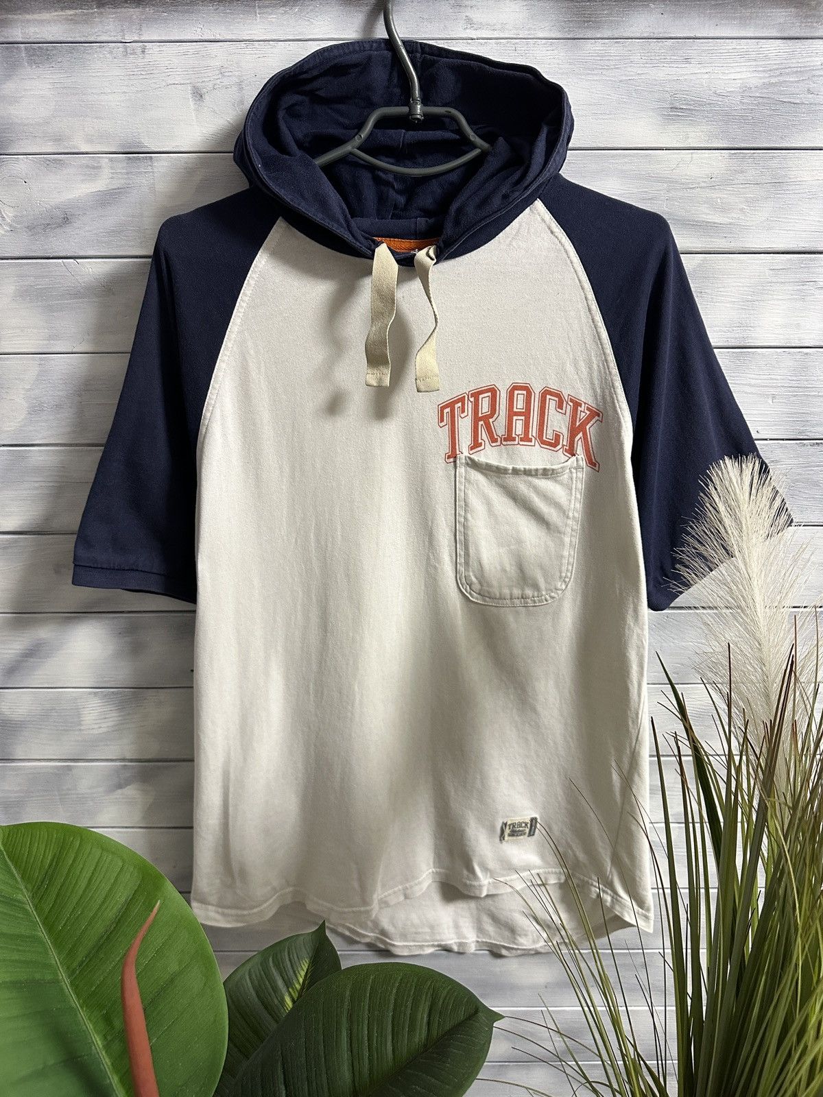 Nike × Vintage Rare Vintage Hood T-Shirt Nike Track Athletic Since 1972 Size US M / EU 48-50 / 2 - 1 Thumbnail