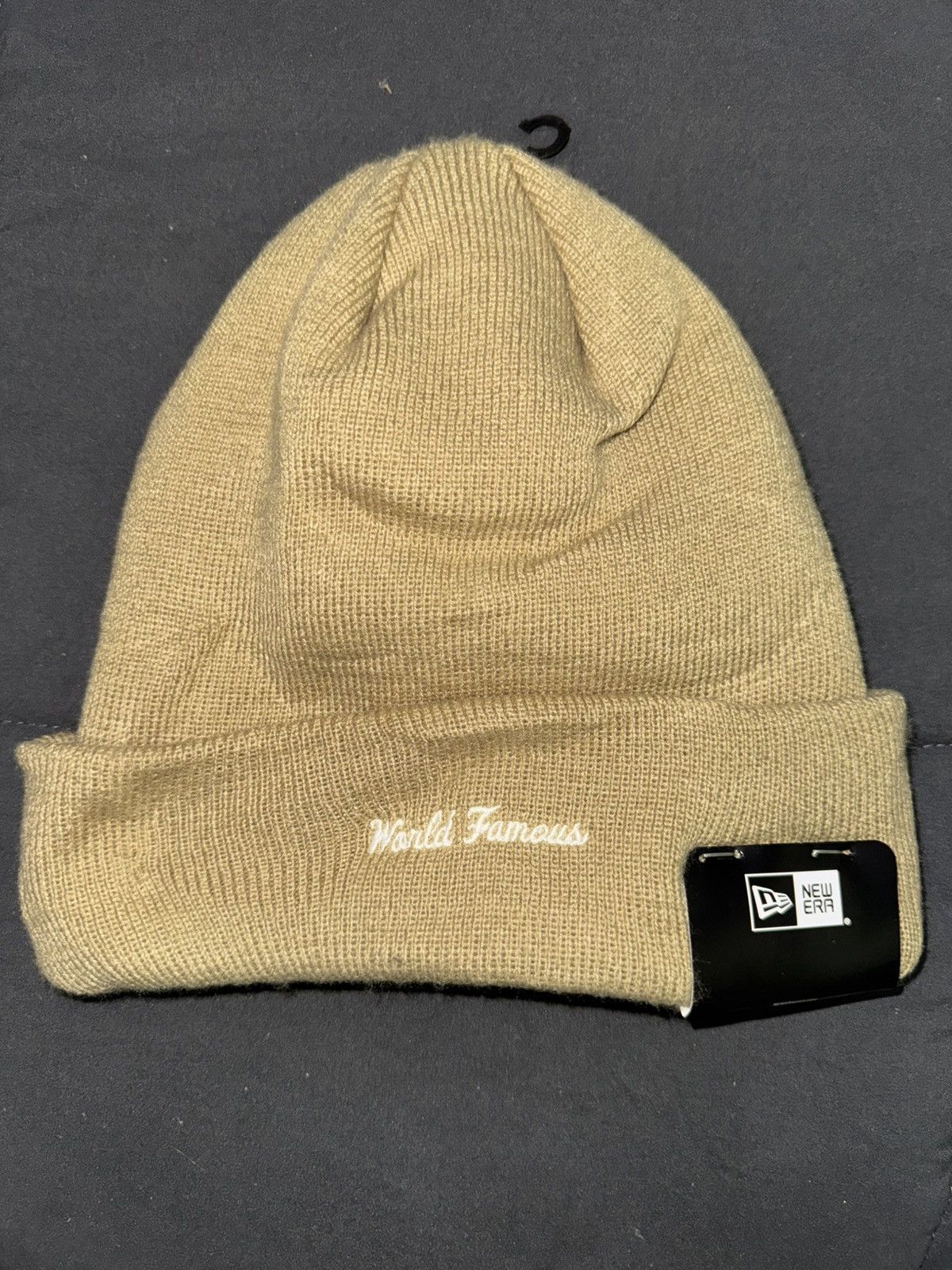 New Era × Supreme Supreme New Era Box Logo Beanie - Dark Sand (FW 23) Size ONE SIZE - 6 Thumbnail