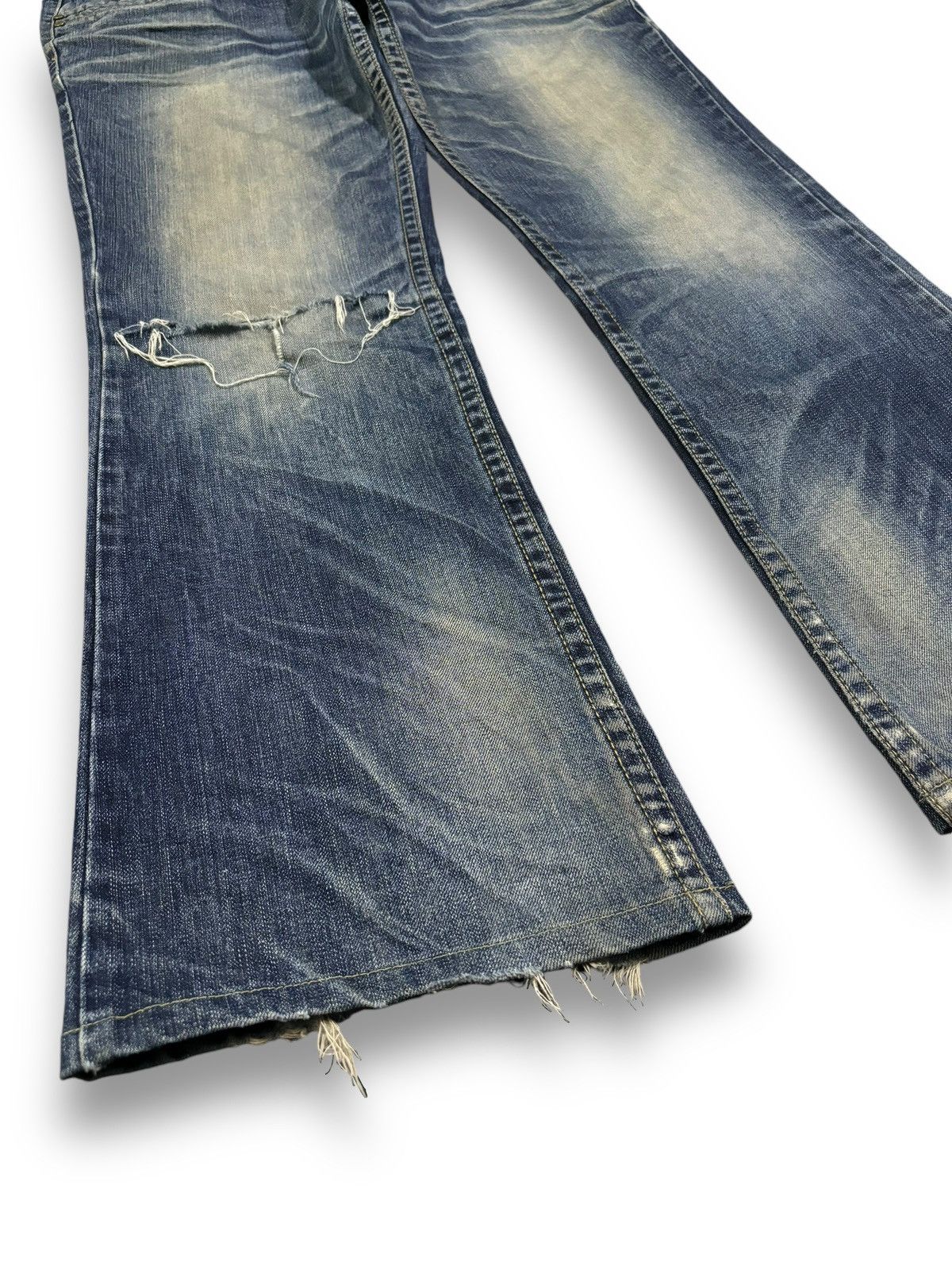 Beauty Beast Vintage Lolita x Beast Studded Flare Distressed Punk Jeans Size US 35 - 10 Thumbnail