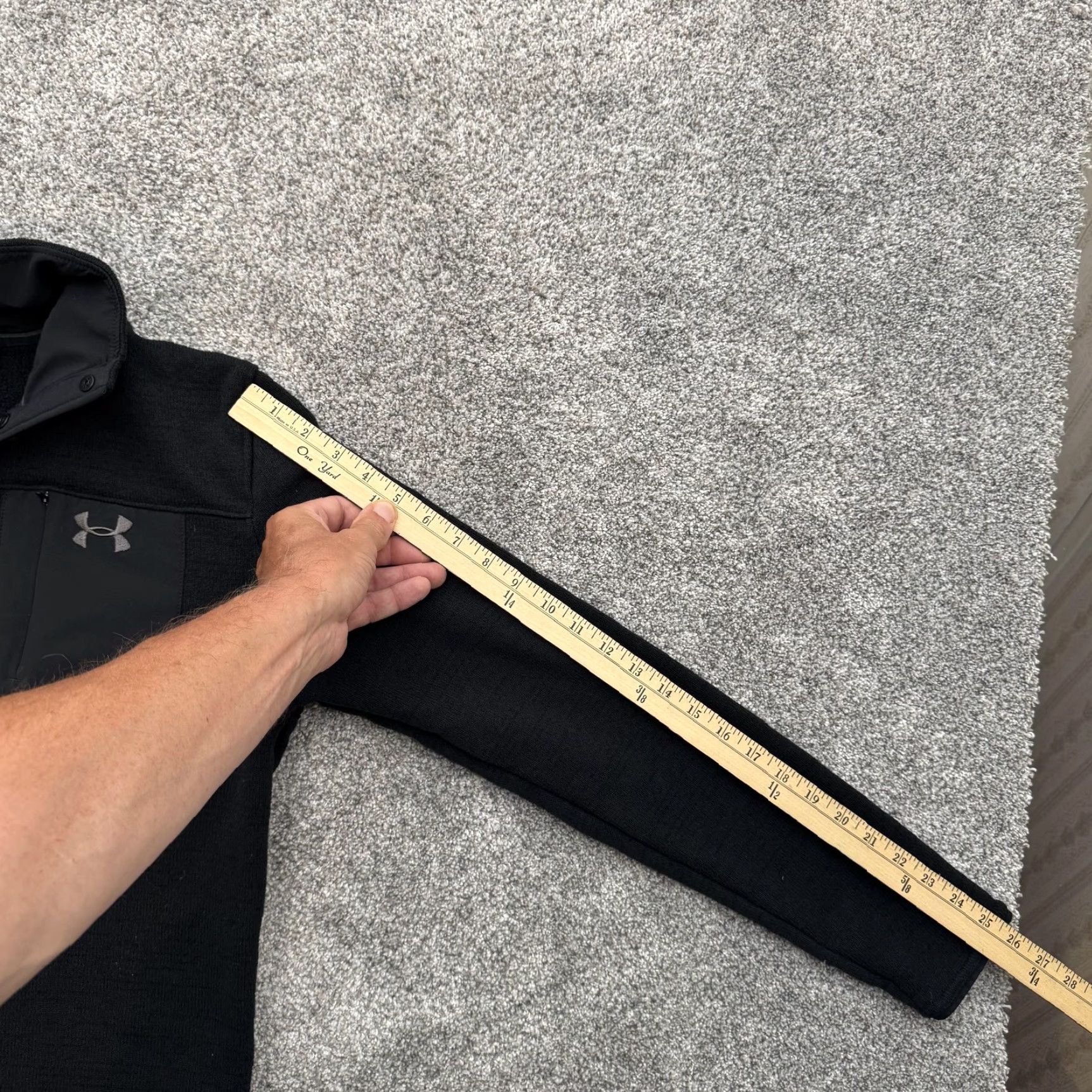 Under Armour Under Armour Pullover Mens Medium Black Fleece Chest Pocket 1316276 Size US M / EU 48-50 / 2 - 7 Thumbnail