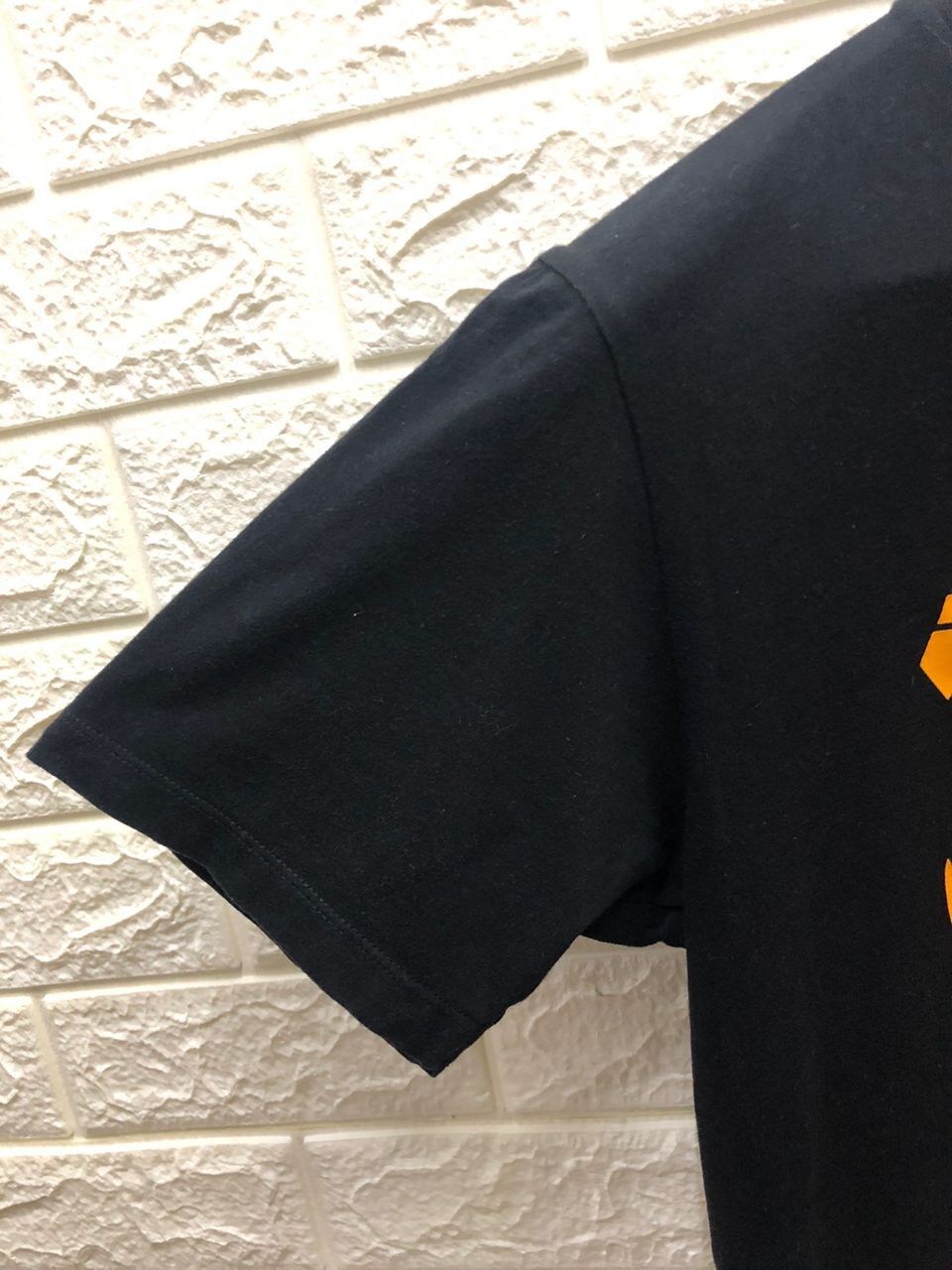 Japanese Brand MONSTER HUNTER x UNIQLO BLACK TEE evil joe Size US L / EU 52-54 / 3 - 9 Thumbnail