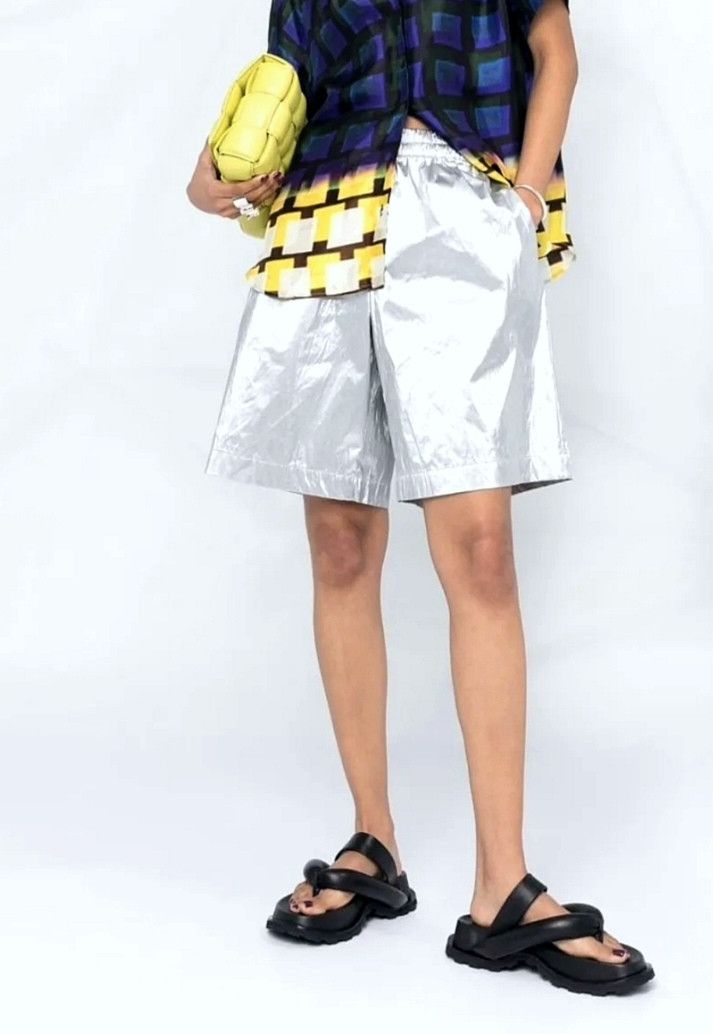 Dries Van Noten Silver bermudas Size 25" / US 0 / IT 36 - 15 Thumbnail