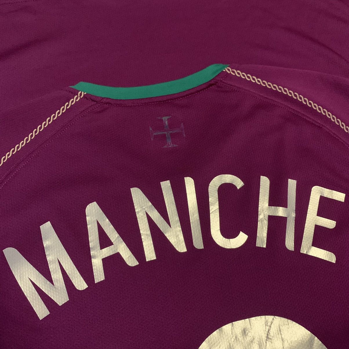 Other Portugal Home 2006 Nike Jersey Size US M / EU 48-50 / 2 - 7 Thumbnail
