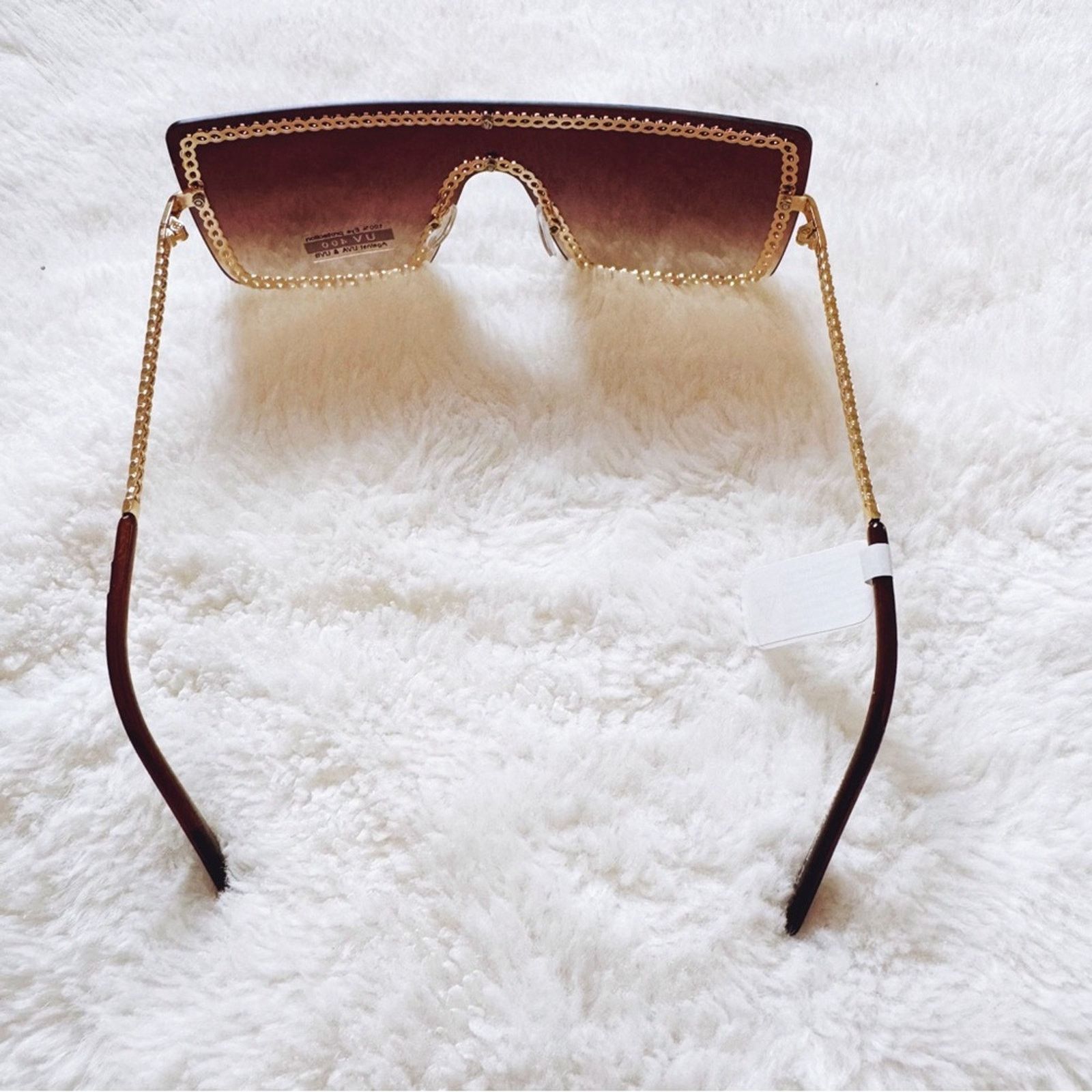 Other Christine Brown Chain Oversized Shield Sunglasses Size ONE SIZE - 9 Thumbnail