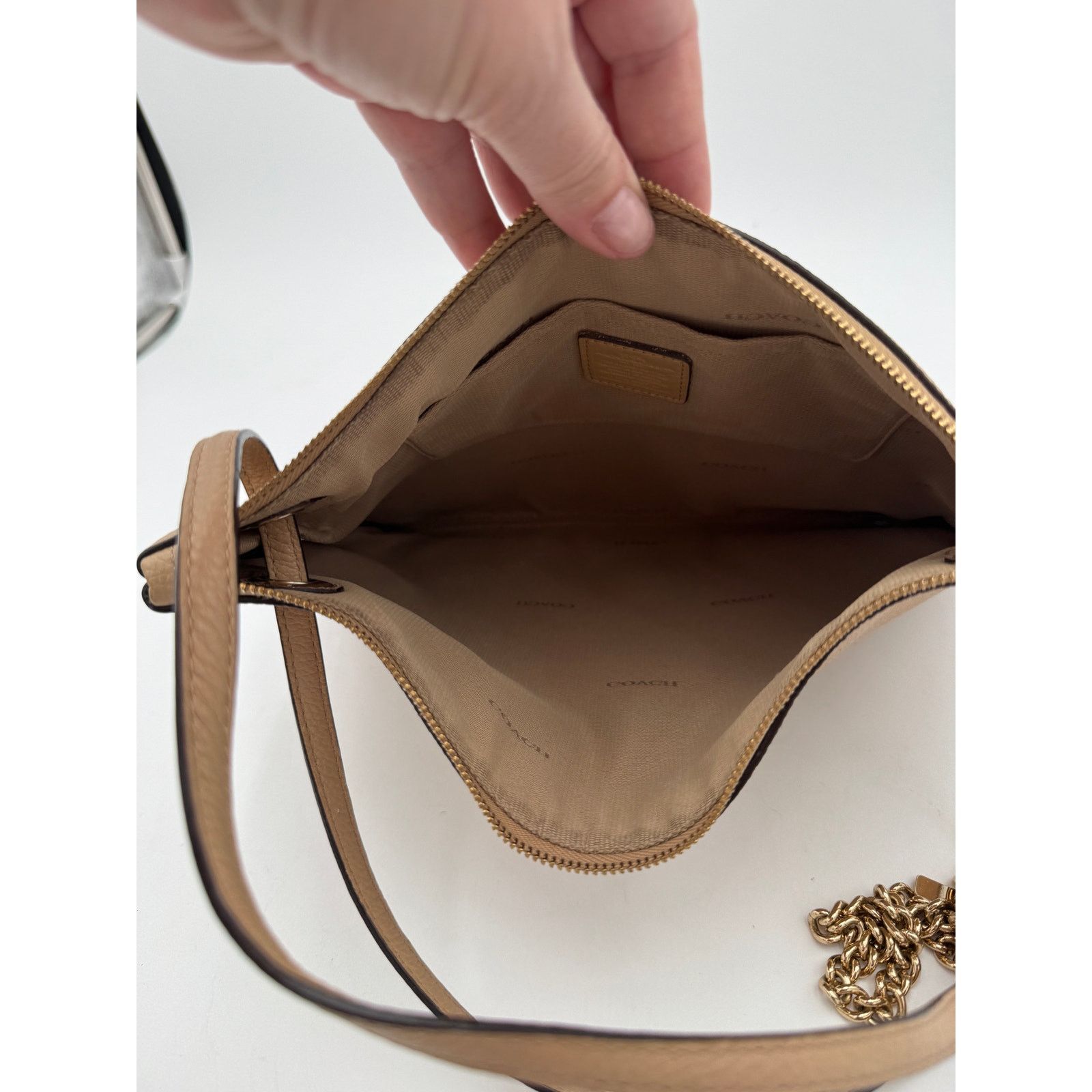 Coach Coach Gold Chain Crossbody Bag Purse Size ONE SIZE - 13 Thumbnail