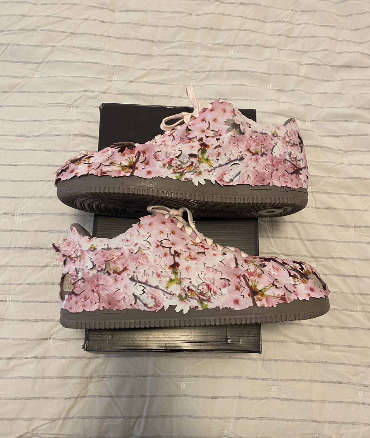 Nike Nike Air Force 1 ‘07 Premium Cherry Blossoms Sz13 Size US 13 / EU 46 - 13 Thumbnail
