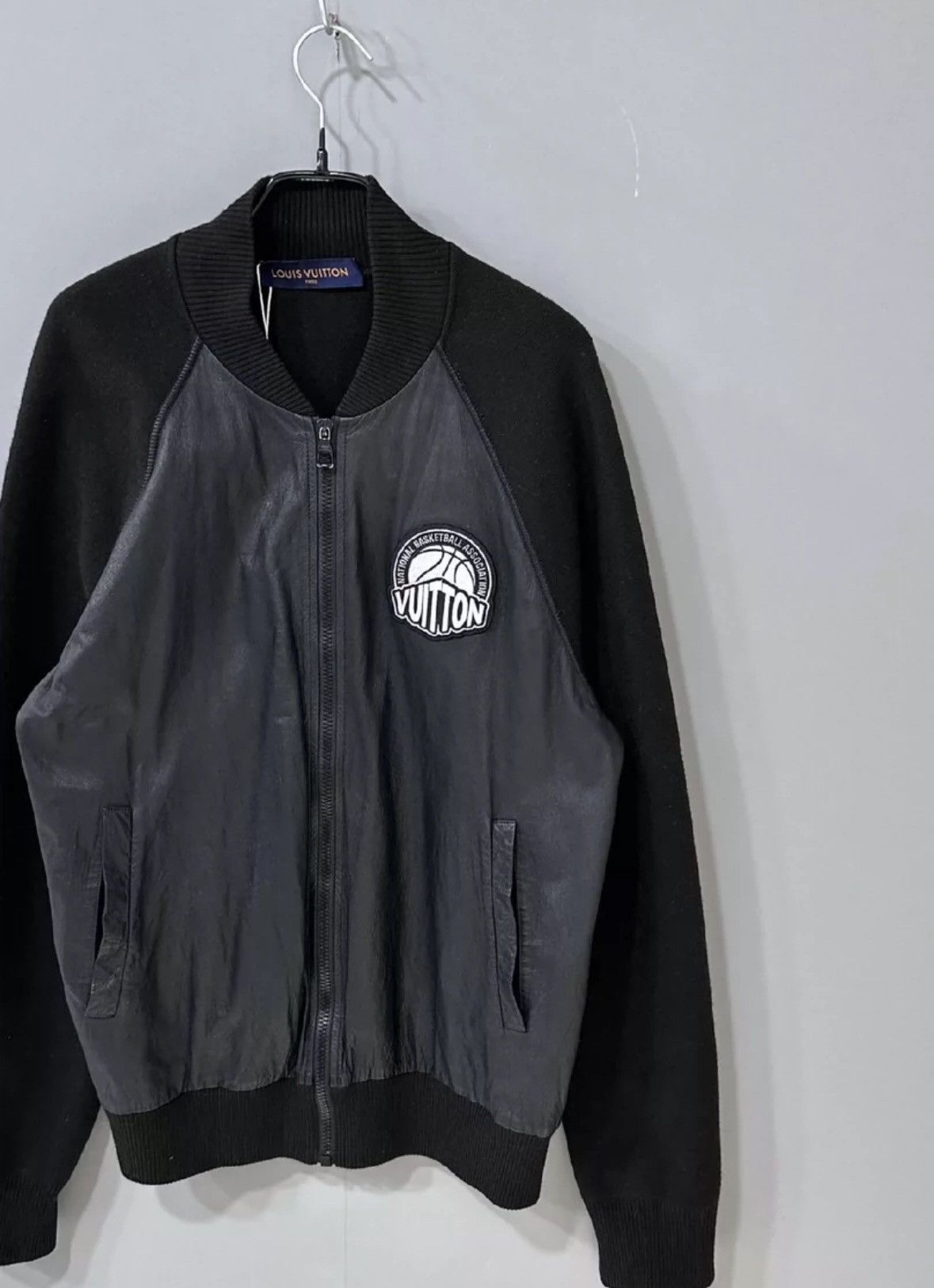 Louis Vuitton LOUIS VUITTON Logo basketball logo patchwork jacket Size US XL / EU 56 / 4 - 3 Thumbnail