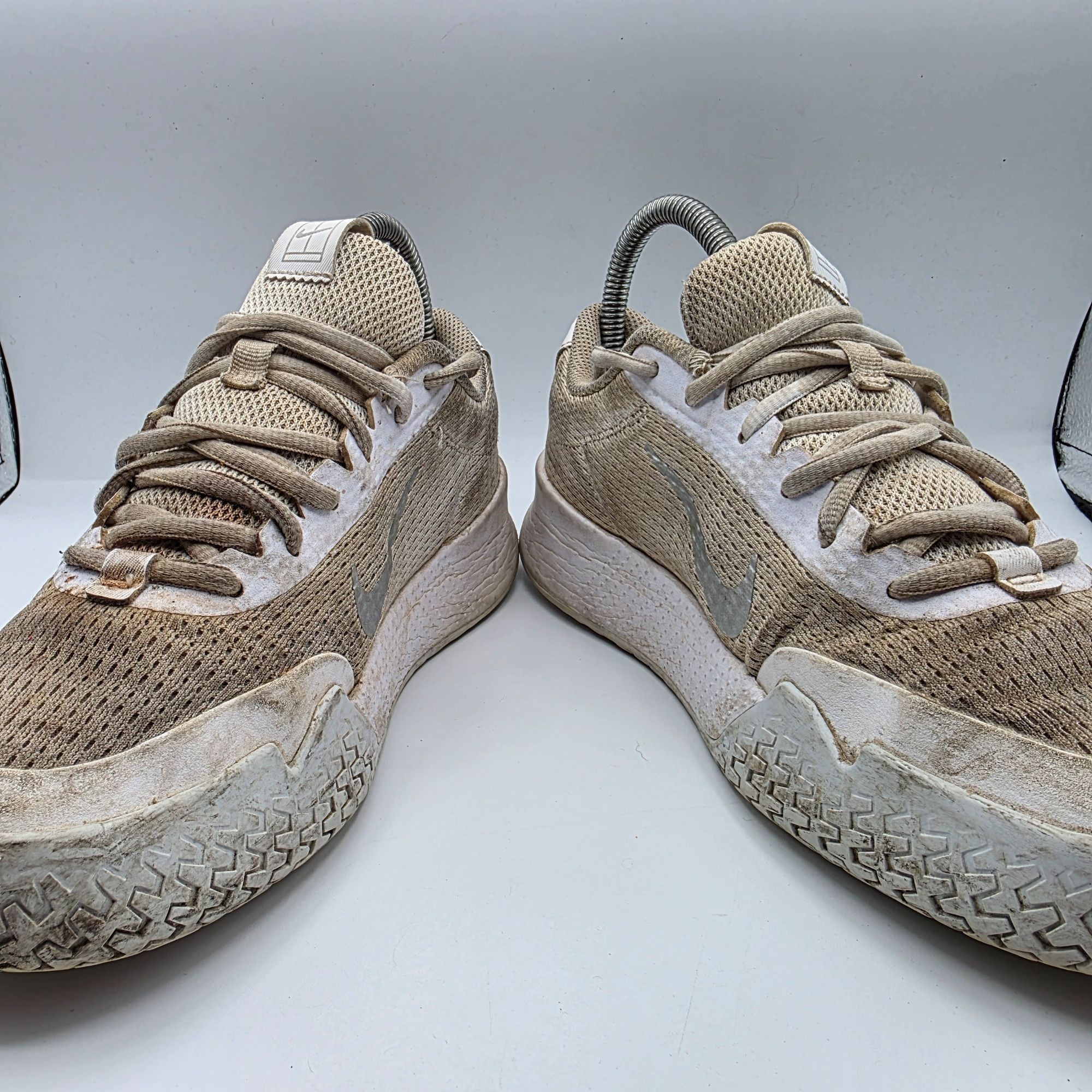 Nike NikeCourt Vapor Lite 2 HC Womens Size 7.5 White Metallic Sil Size US 7.5 / EU 40-41 - 3 Thumbnail