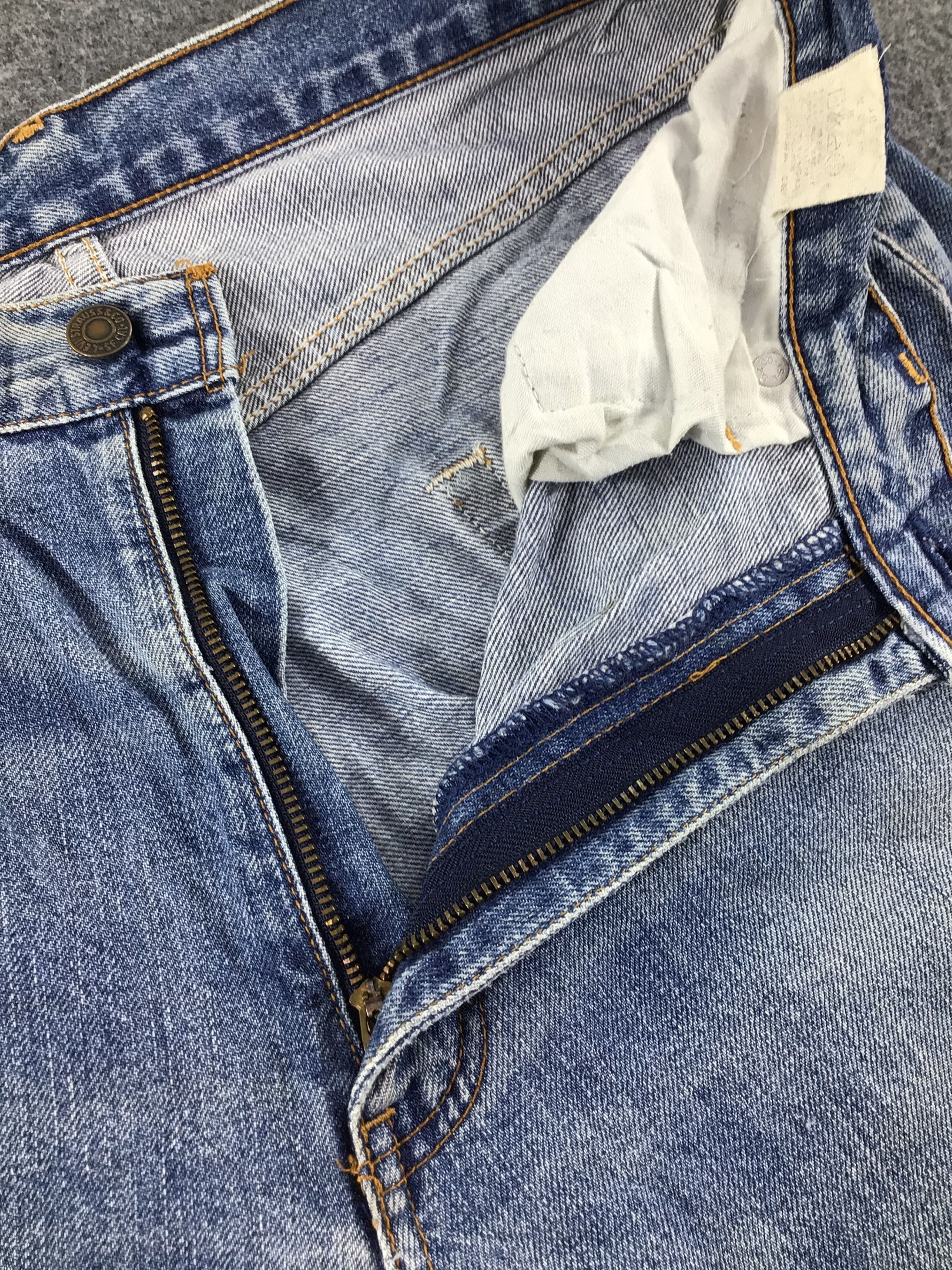 Levi's Vintage Levis 512 Jeans Faded Blue Denim KJ024 Size US 34 / EU 50 - 9 Thumbnail