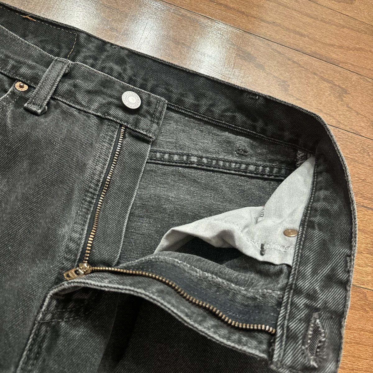 Levi's Levi’s 505 /Black Made in CANADA / W30 Size US 30 / EU 46 - 8 Thumbnail