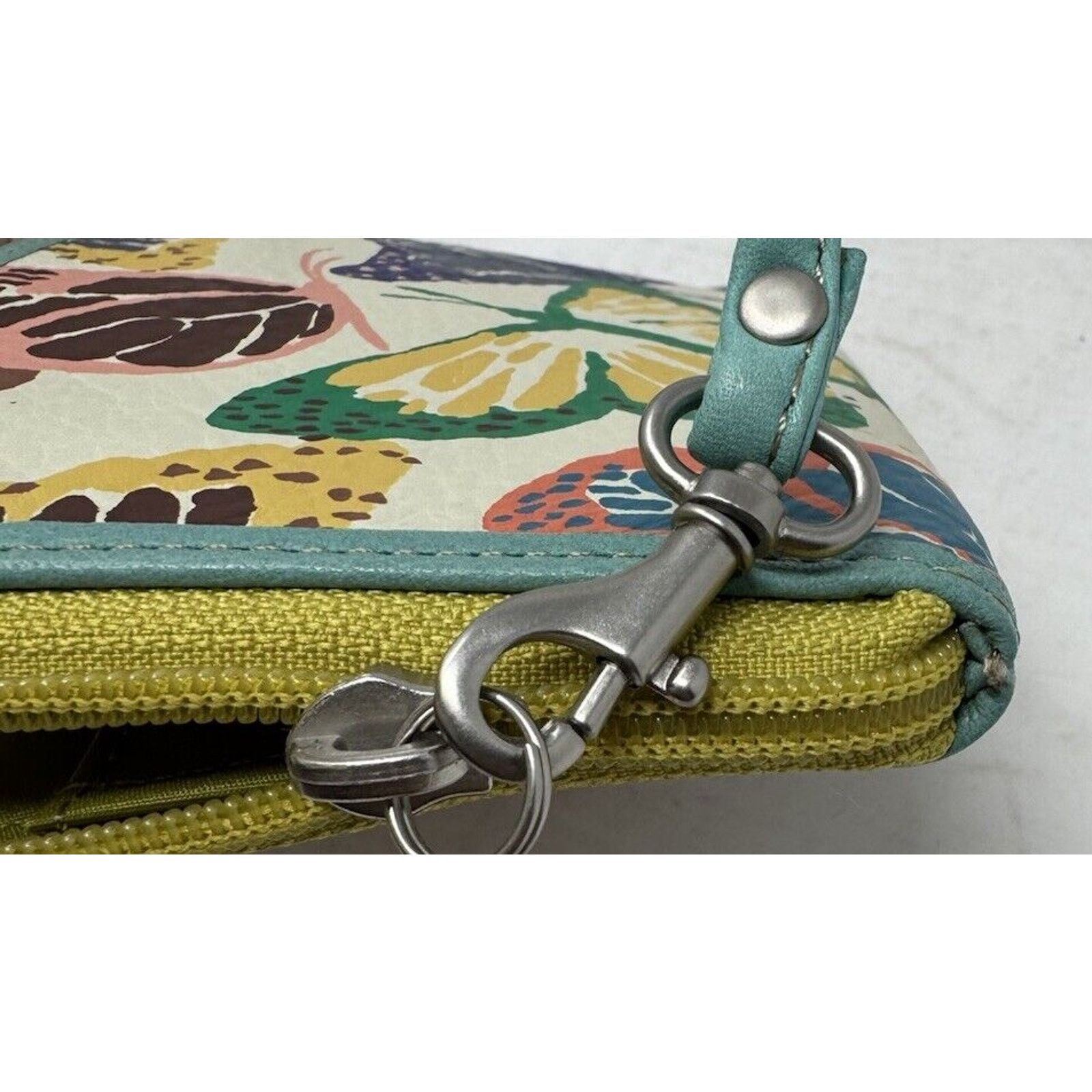 Fossil Vintage Fossil Women's Wristlet Butterflies New With Tags Size ONE SIZE - 5 Thumbnail