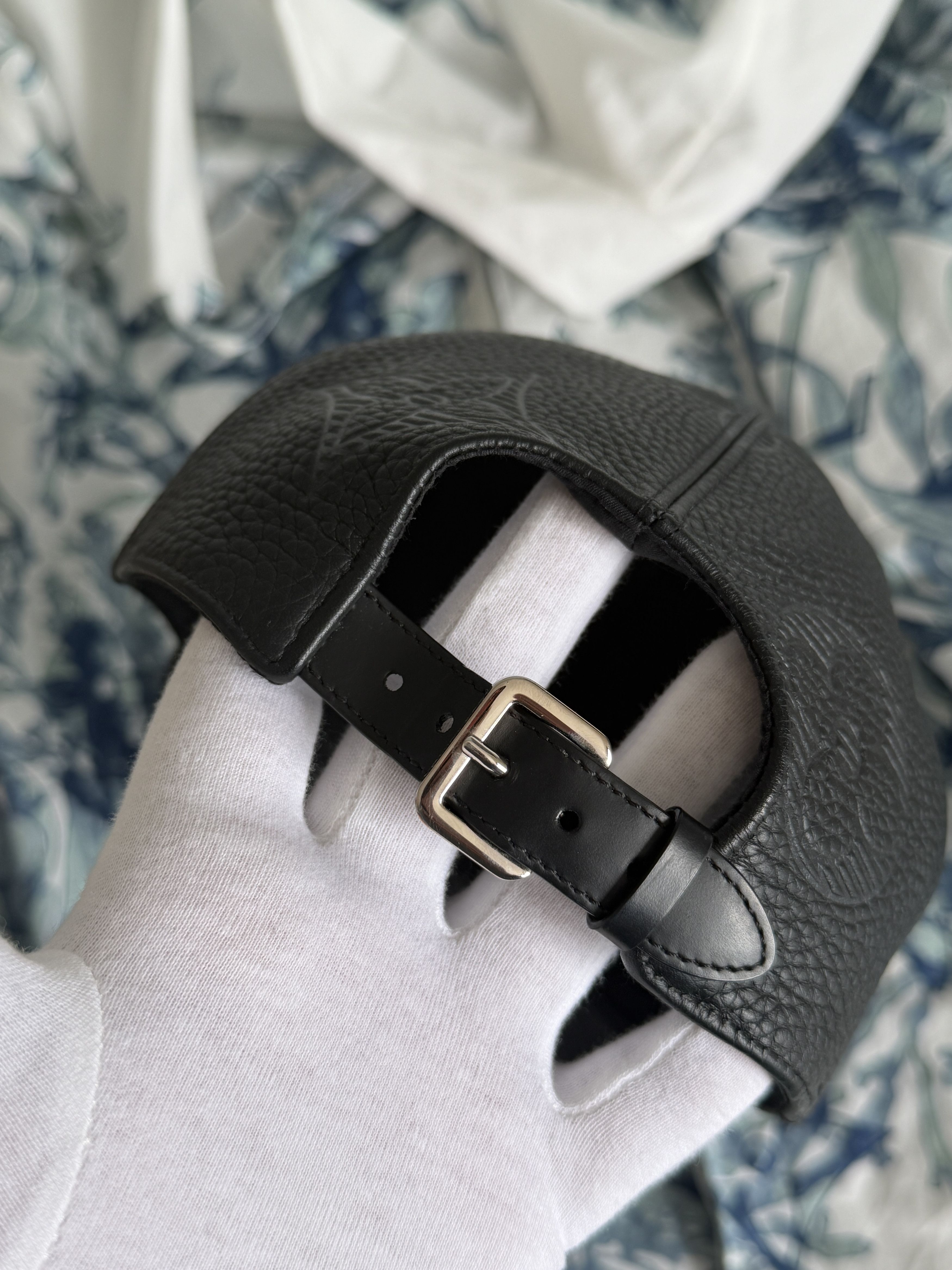 Louis Vuitton Louis Vuitton leather hat Size ONE SIZE - 6 Thumbnail
