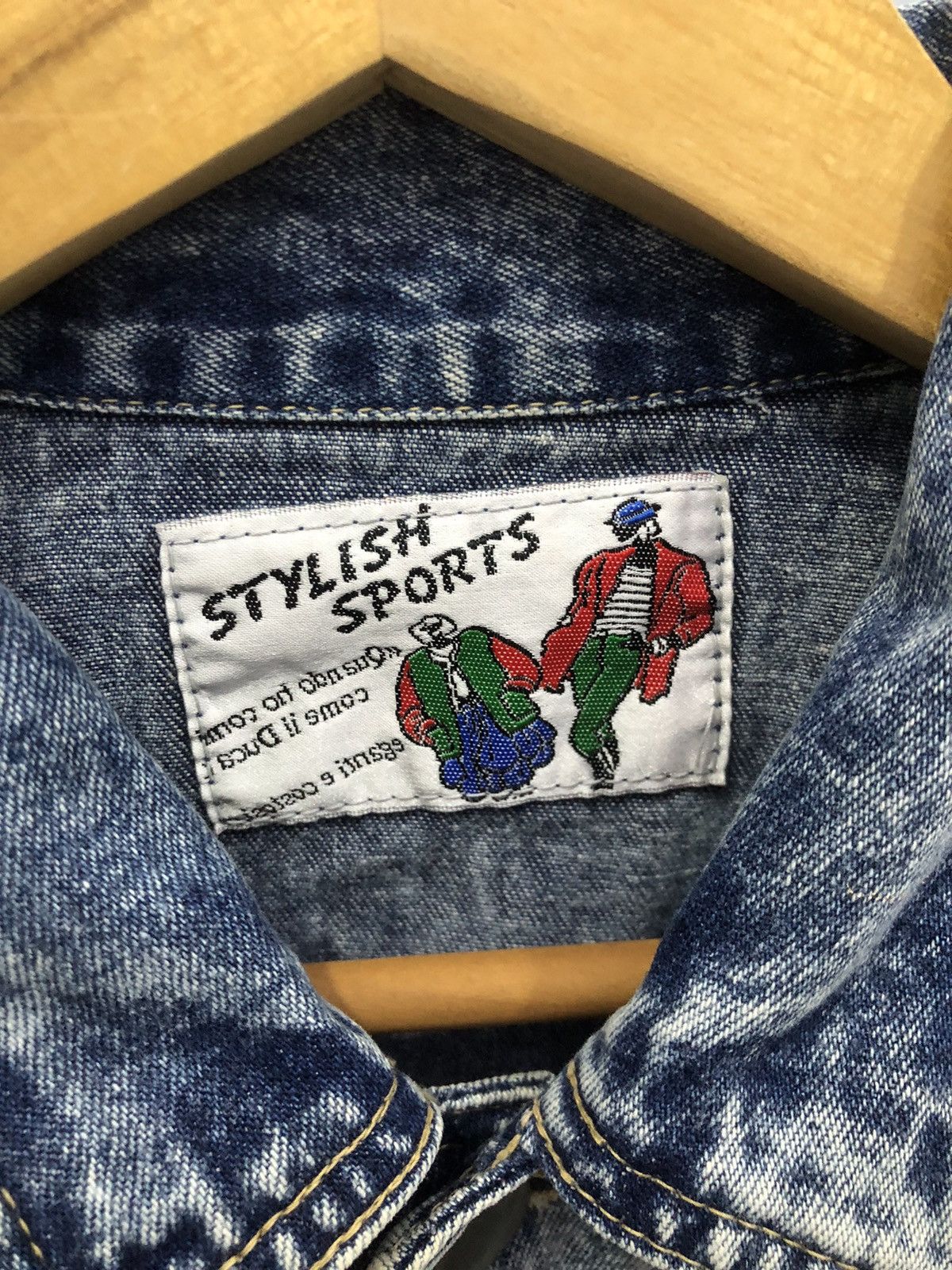 Japanese Brand × Vintage Vintage Stylish Sports Acid Wash Trucker Denim Jacket Size US M / EU 48-50 / 2 - 6 Thumbnail