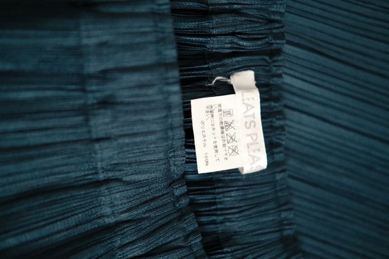 Issey Miyake issey miyake size:4 Peacock blue skirt Size 42" / US 20 - 7 Thumbnail