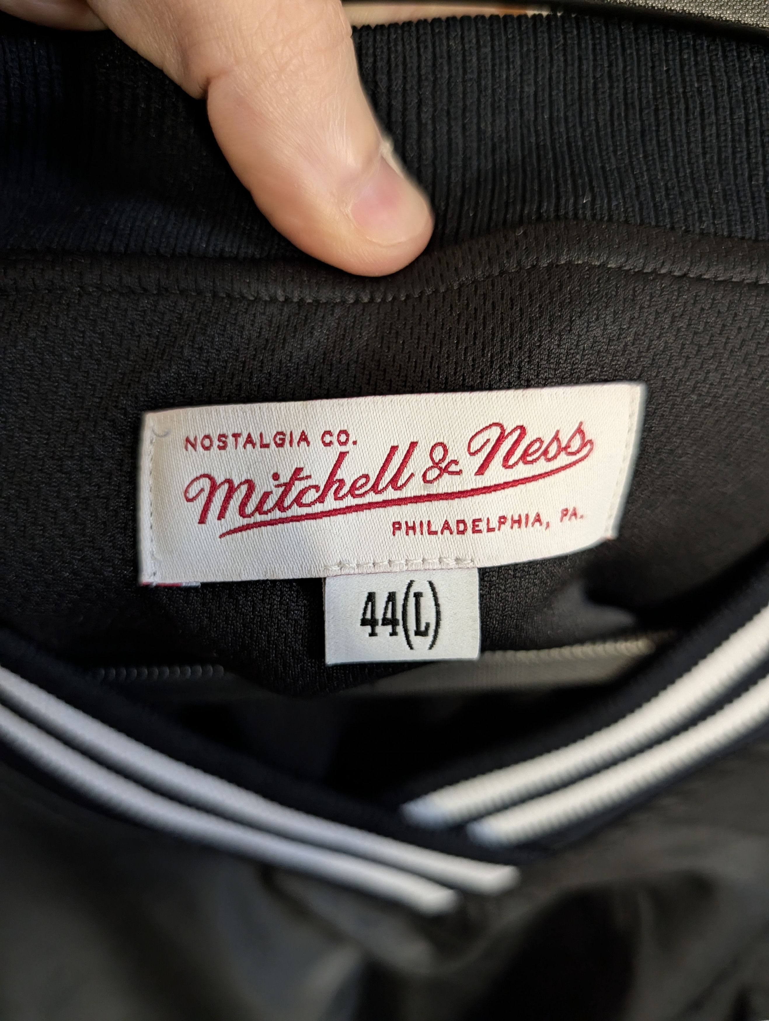 Mitchell & Ness Black satin varsity pullover coach baseball jacket golf Size US L / EU 52-54 / 3 - 8 Thumbnail