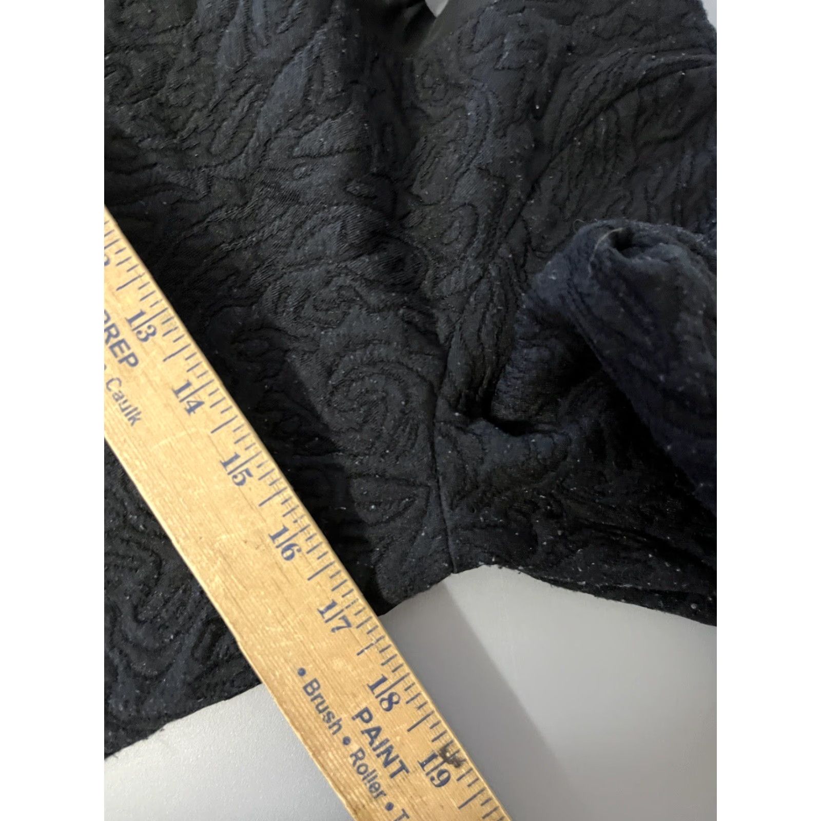 Banana Republic VINTAGE Banana Republic Blouse Shirt 3/4 Sleeve Womens M Black Round Neck Top Adult Female Medium Black 90s (if applicable) Size M / US 6-8 / IT 42-44 - 5 Thumbnail