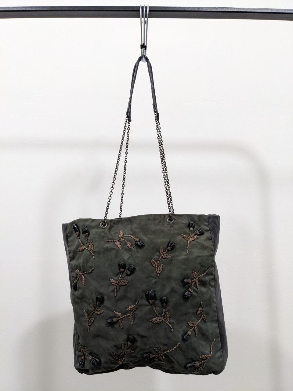 Prada VINTAGE PRADA LEATHER AND NYLON TOTE WITH EMBROIDERED FLOWER Size ONE SIZE - 1 Thumbnail