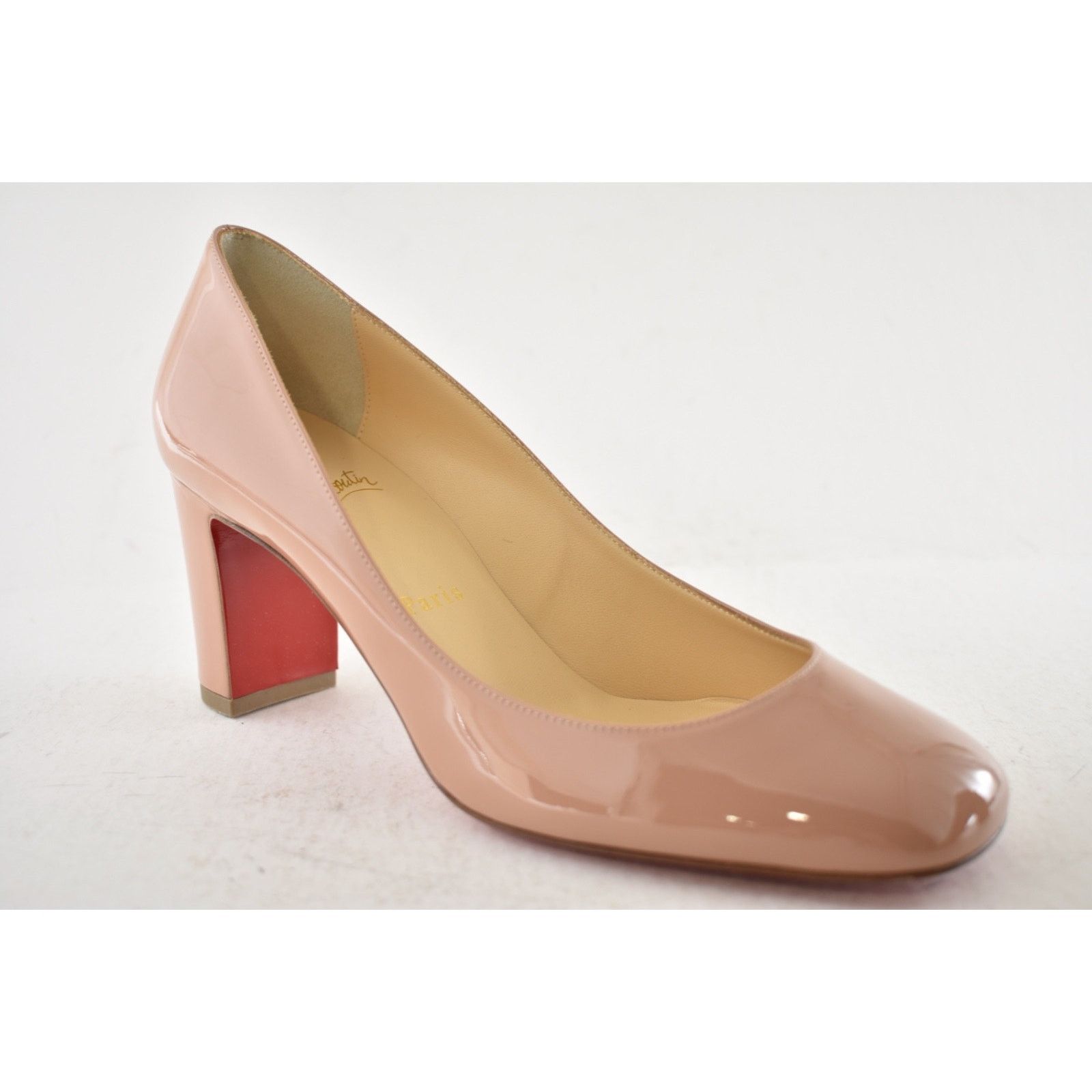 Christian Louboutin Christian Louboutin Cadrilla Nude Blush Patent Pump 36 Size US 5 / IT 35 - 6 Thumbnail