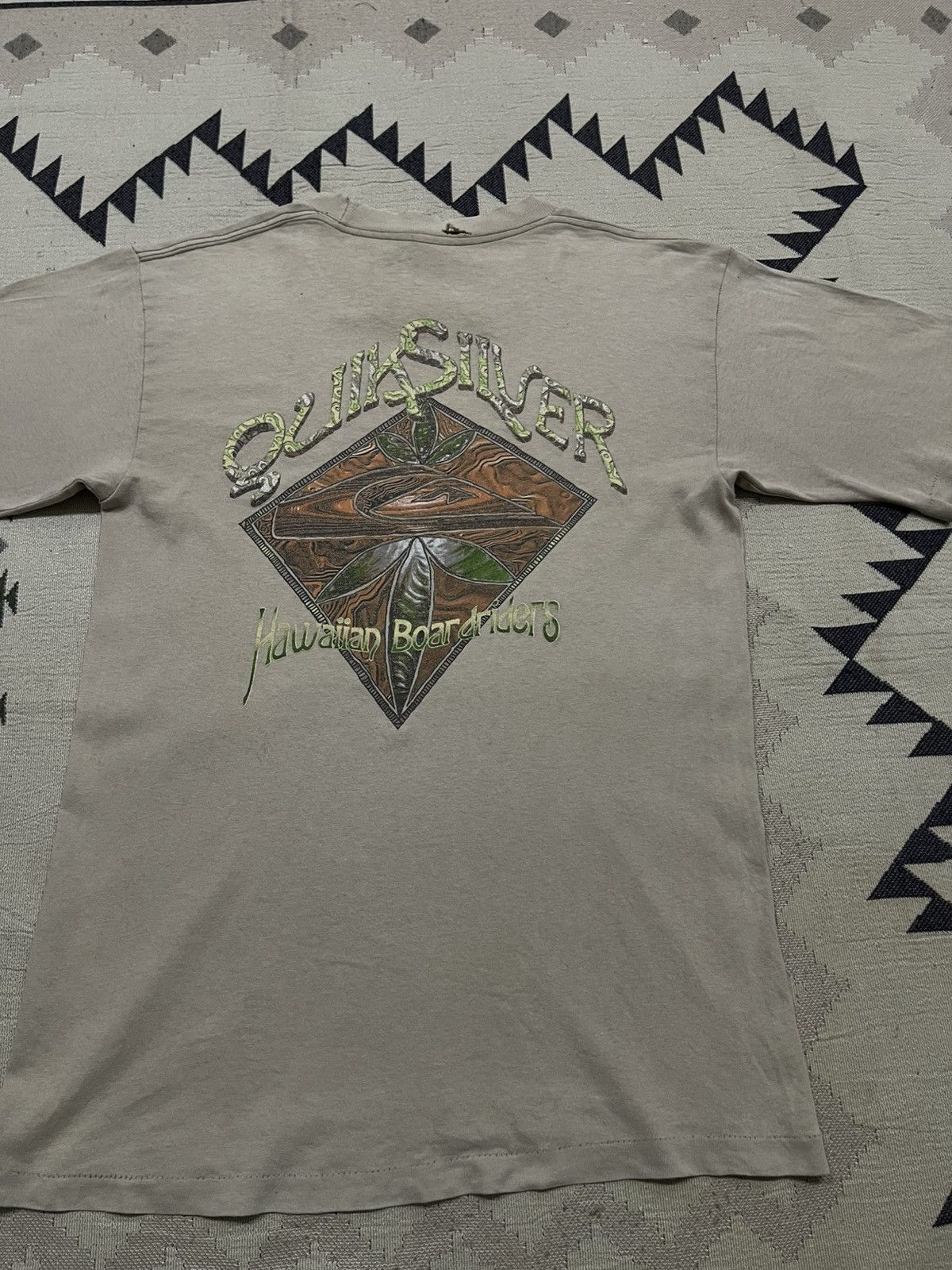 Quiksilver 1990s QUICKSILVER “HAWAIIAN BOARDRIDERS” SUNFADED DISTRESSED Size US S / EU 44-46 / 1 - 4 Thumbnail