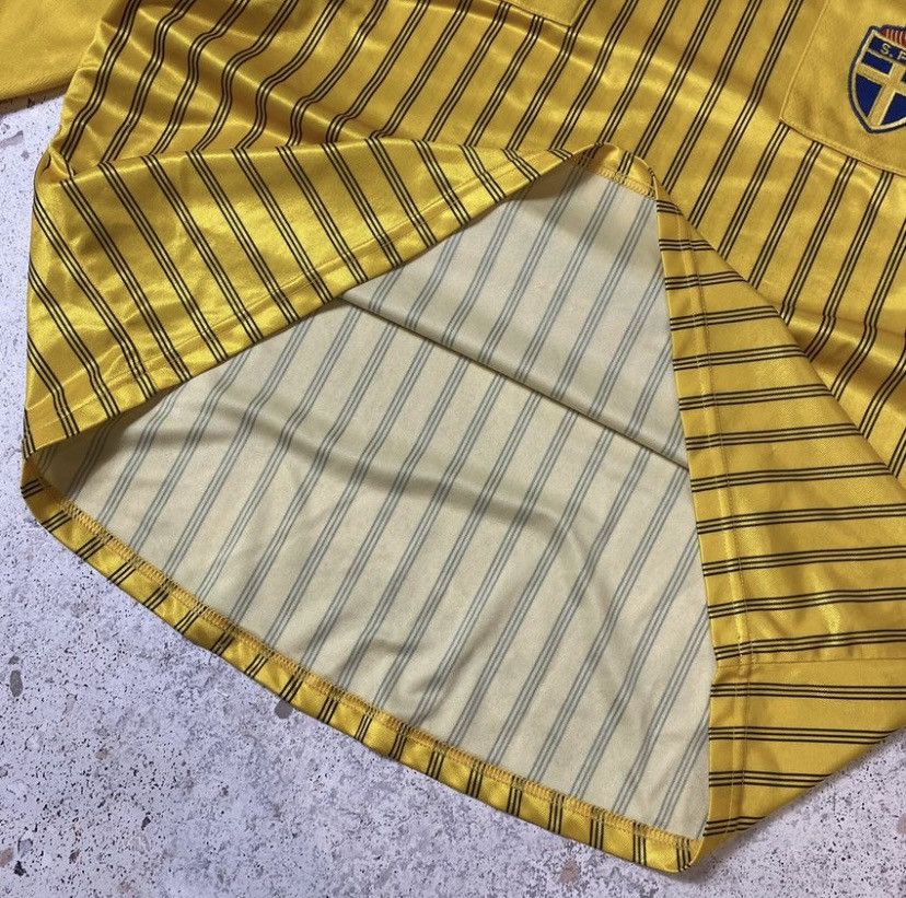 Vintage Vintage 1994-96s Adidas Sweden Soccer Jersey Y2K Hype Drill Size US XL / EU 56 / 4 - 5 Thumbnail
